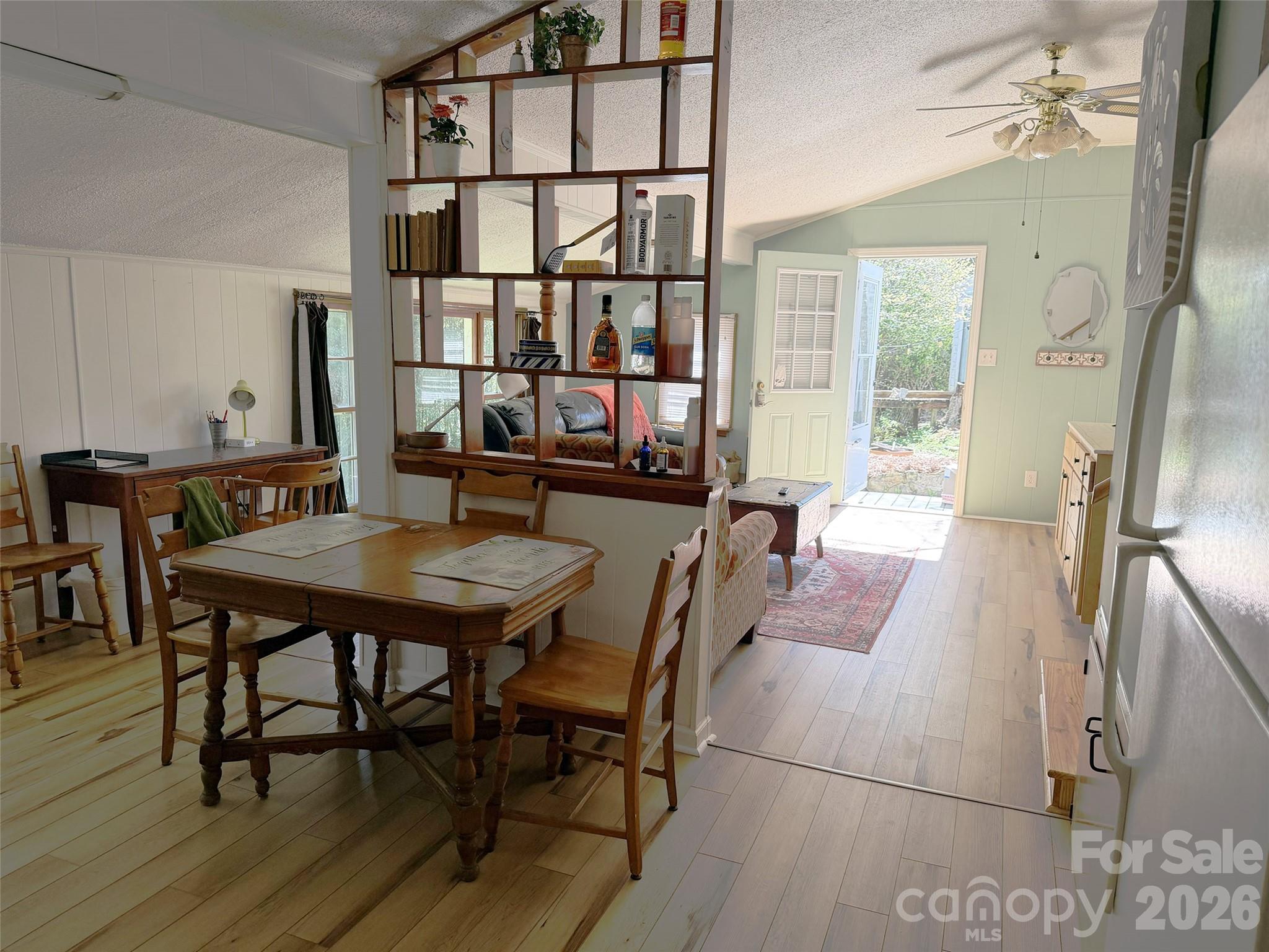 209 Auten Circle Property Photo 7