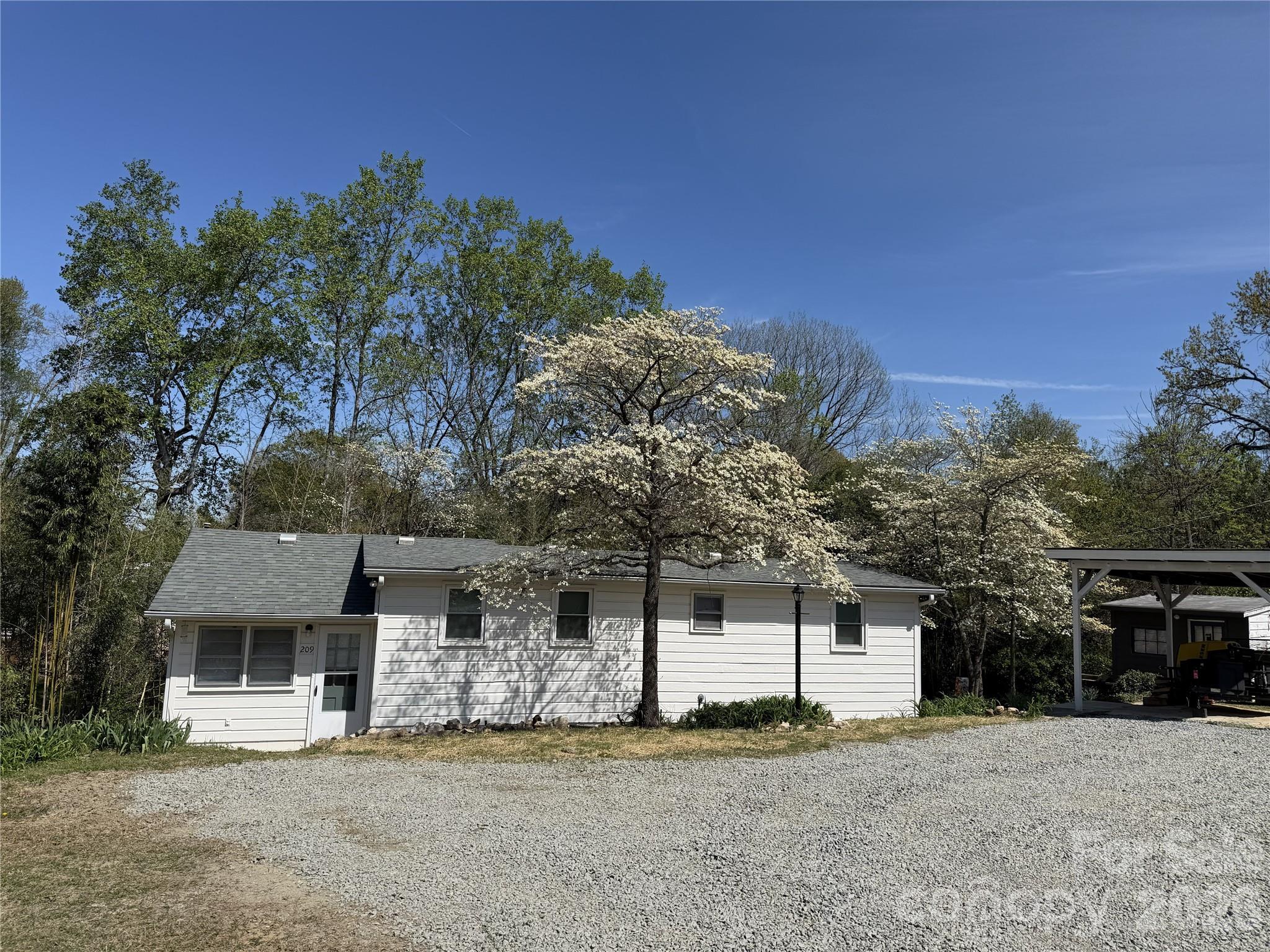 209 Auten Circle Property Photo 29