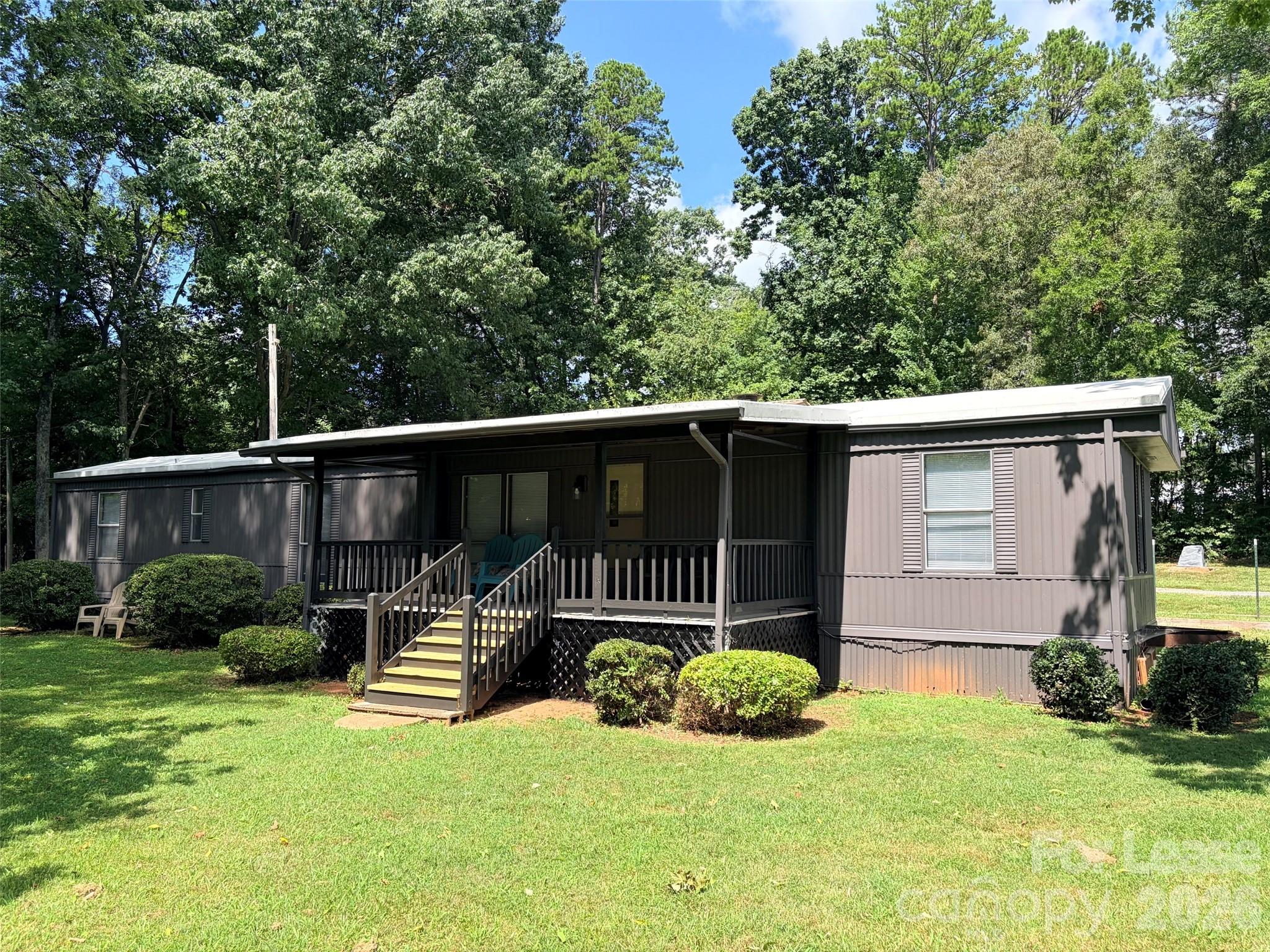 8112 Blackwood Road Property Photo 1