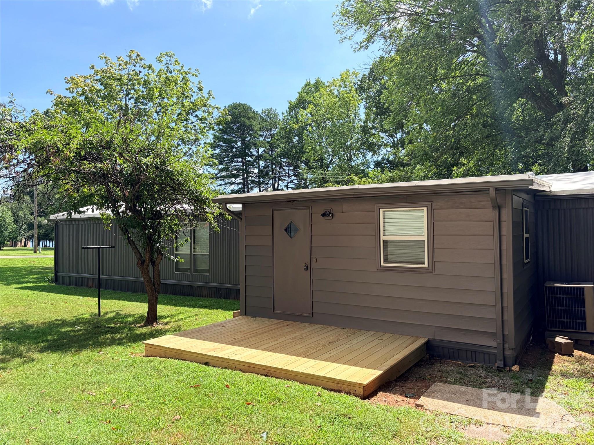 8112 Blackwood Road Property Photo 3