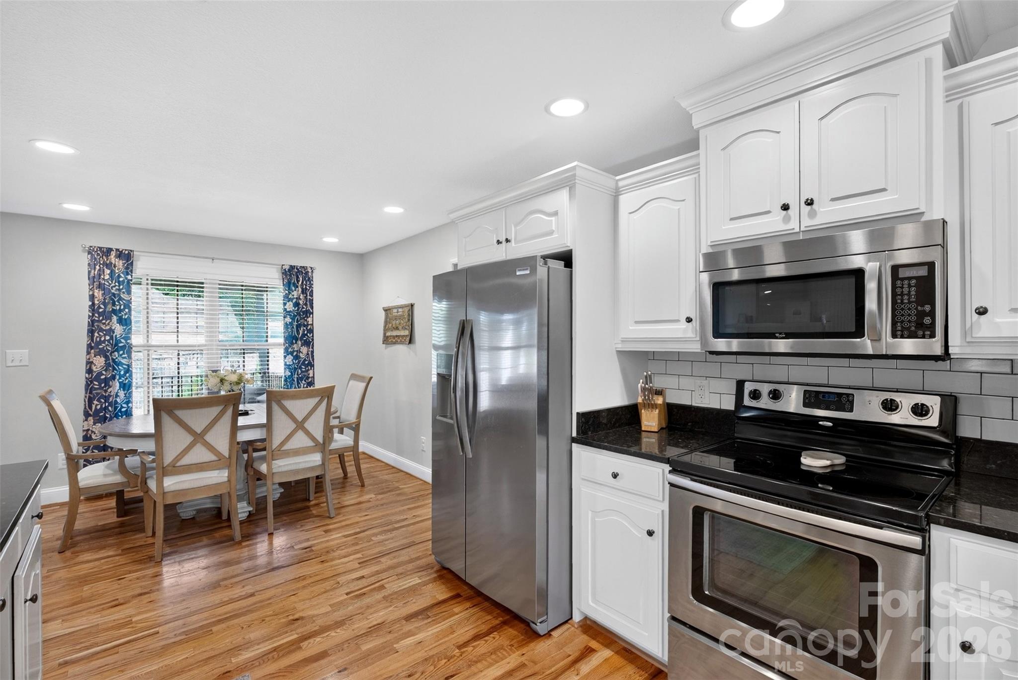 846 Affirmed Drive Property Photo 3