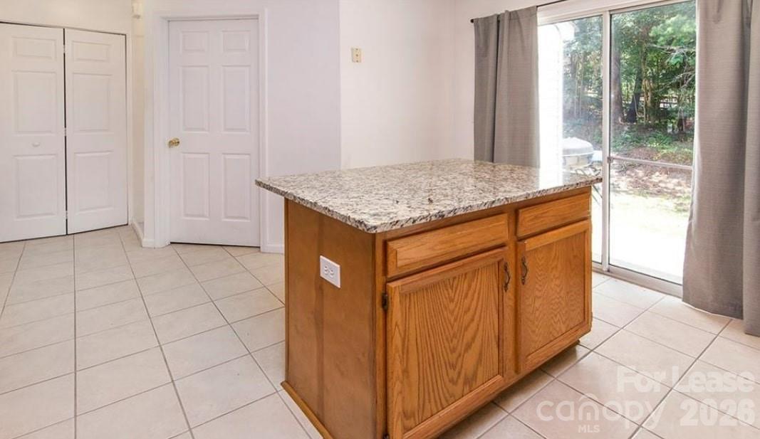 3134 Summercroft Lane Property Photo 4