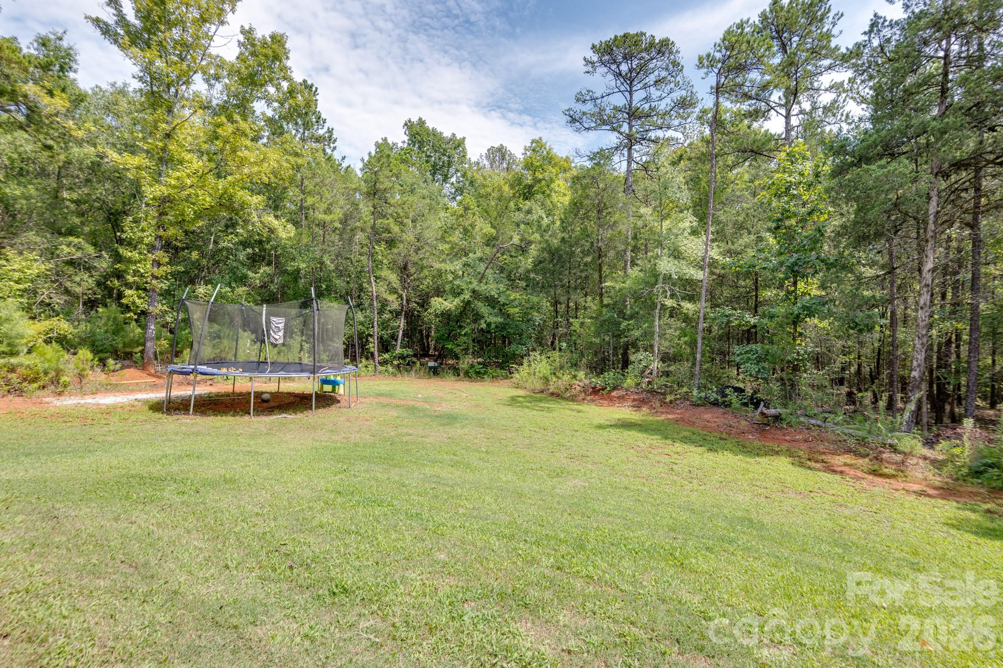 219 W North Corner Road Property Photo 30