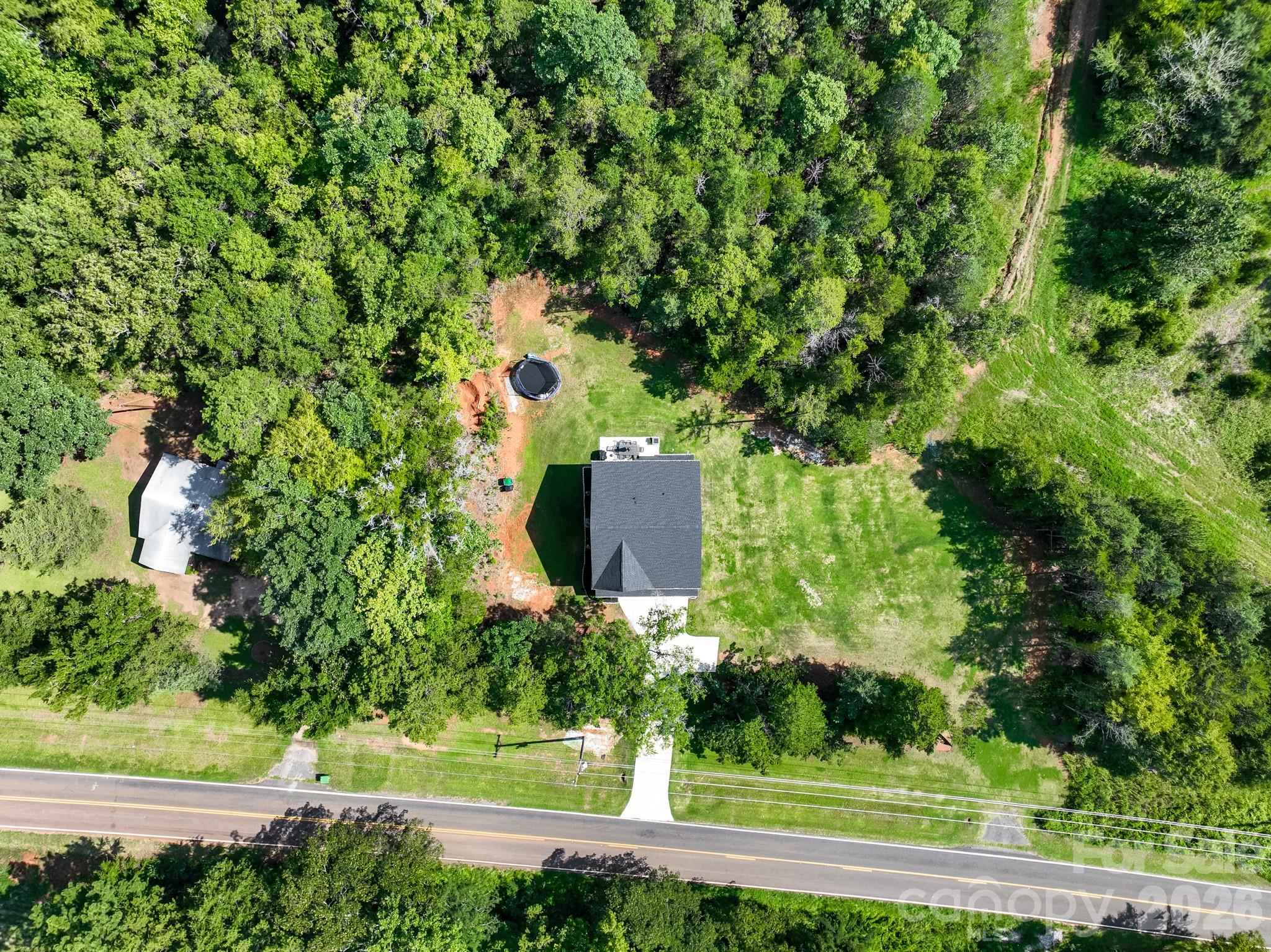219 W North Corner Road Property Photo 33