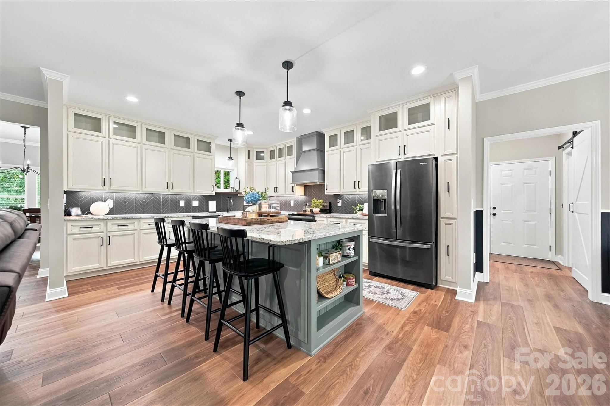 34 Colts Neck Lane Property Photo 8