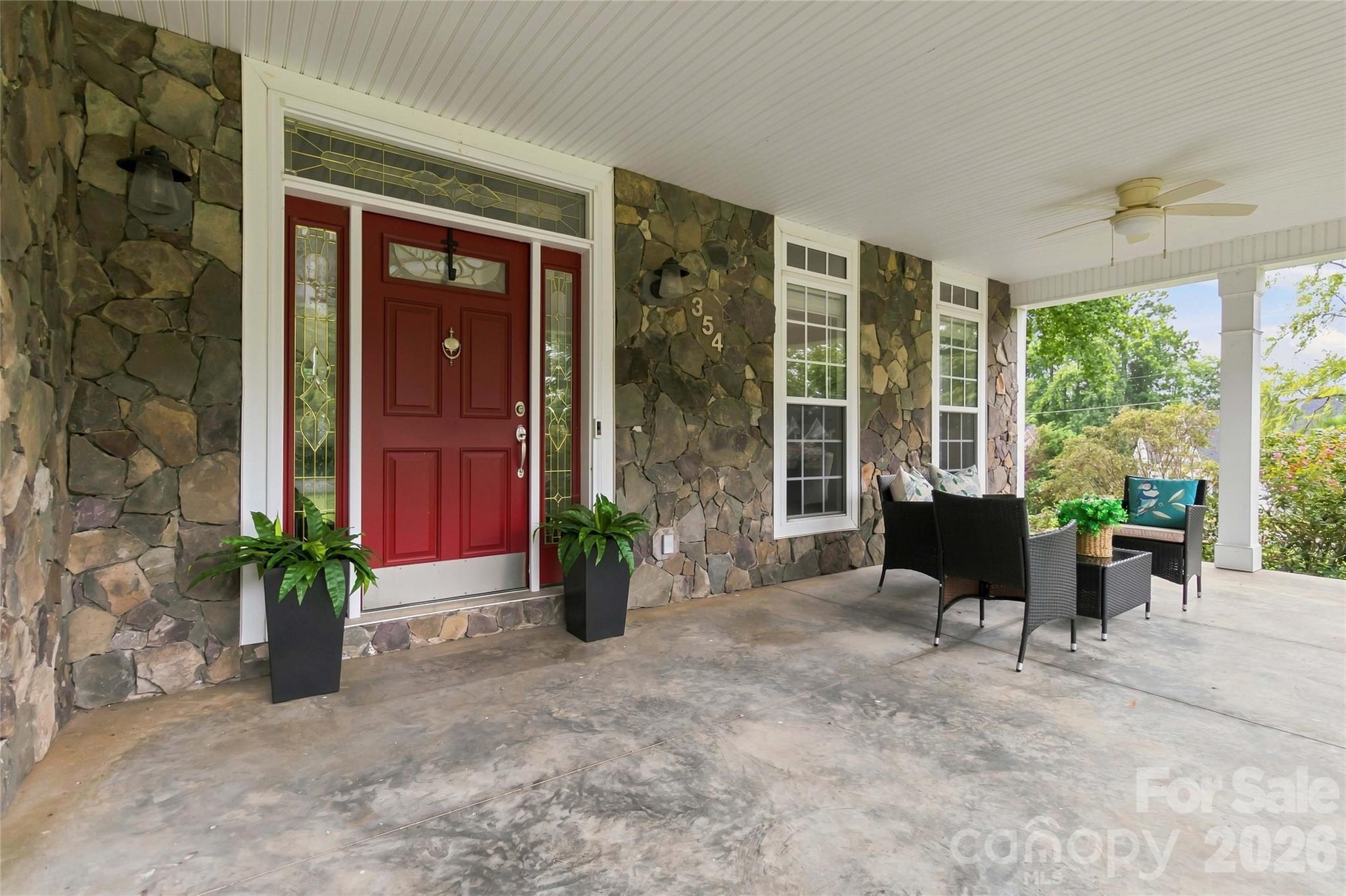 354 Robinson Road Property Photo 3