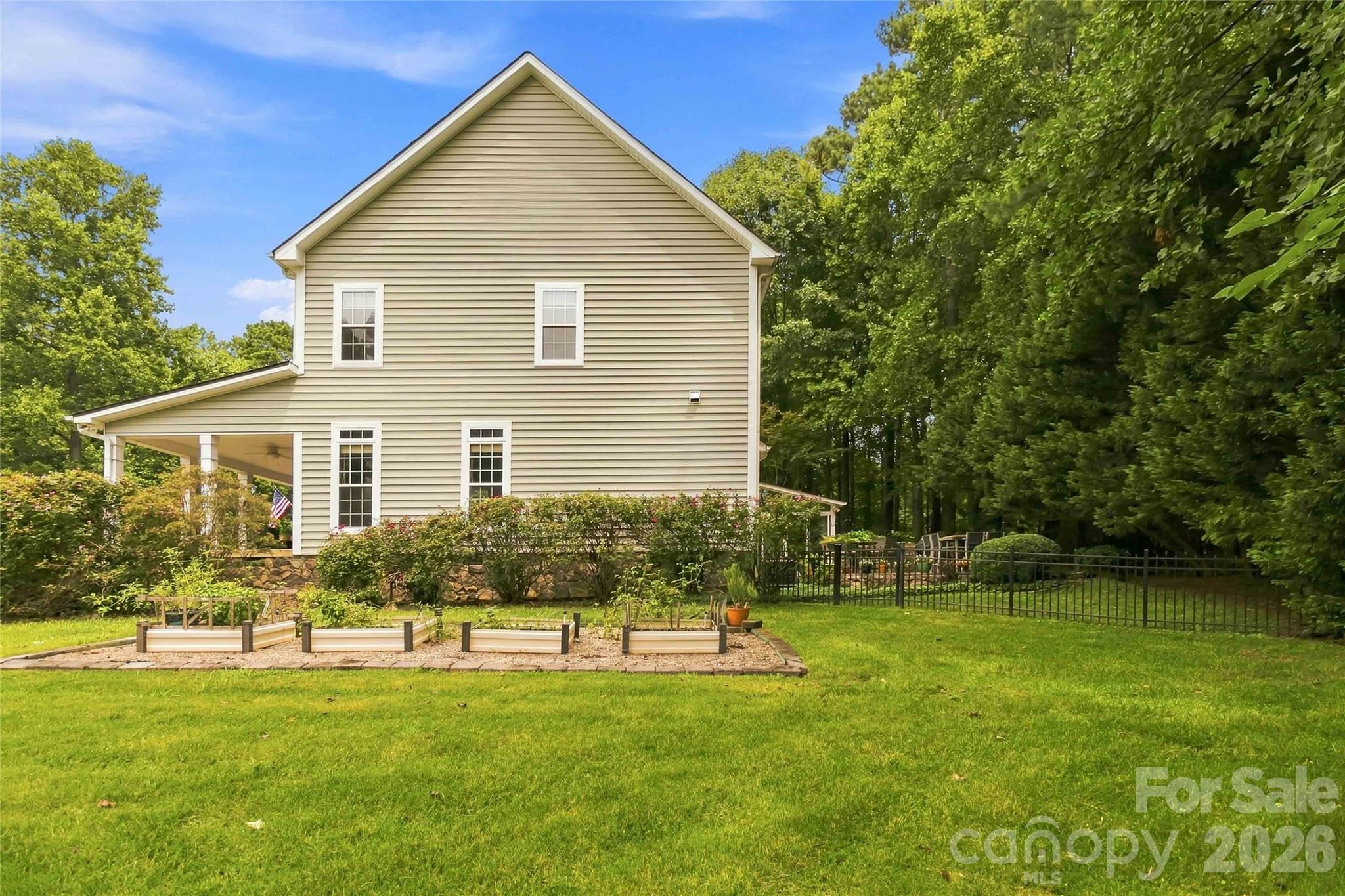 354 Robinson Road Property Photo 39