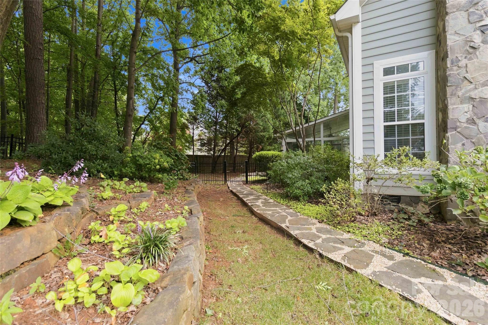354 Robinson Road Property Photo 41