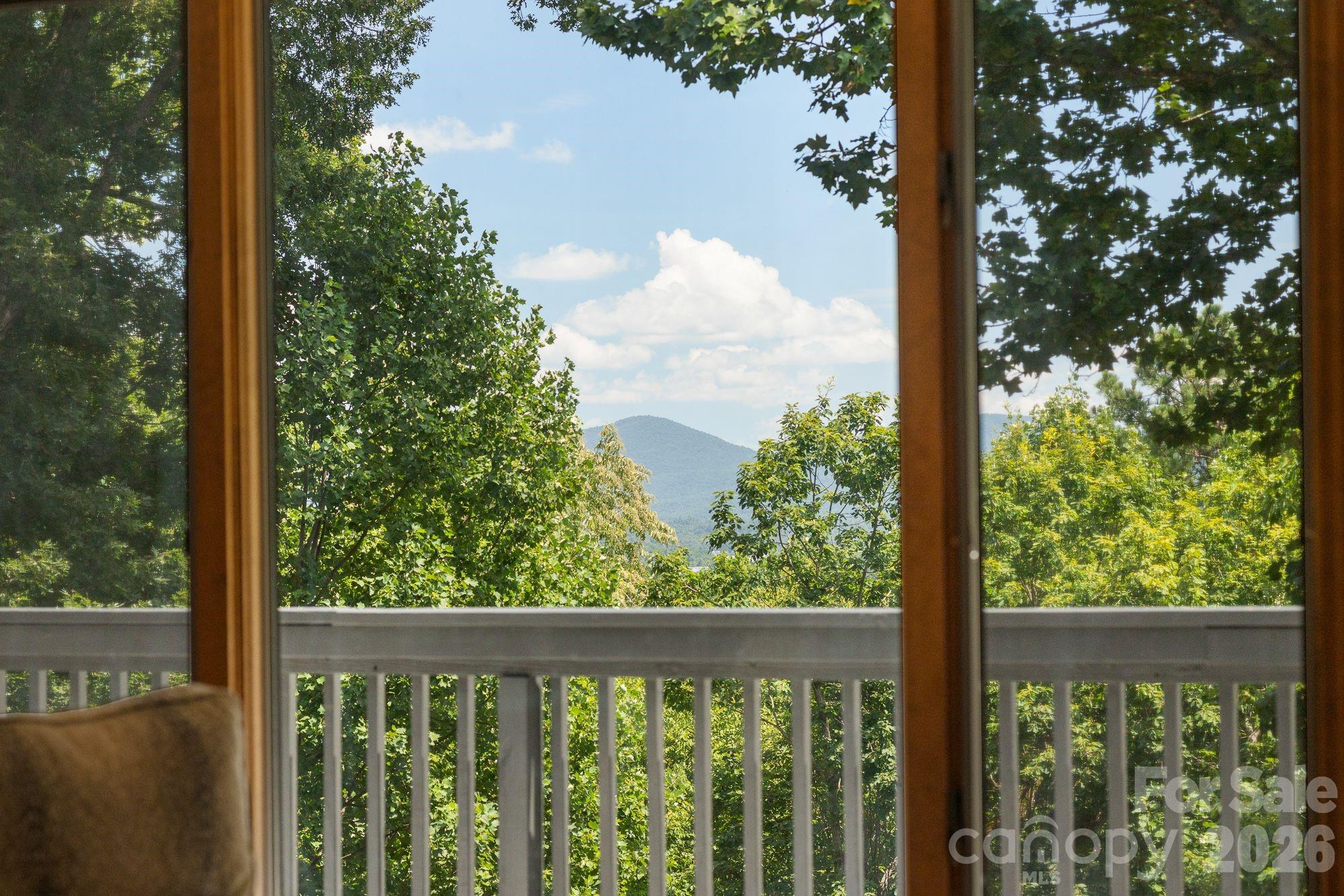 1105 High Vista Drive Property Photo 5
