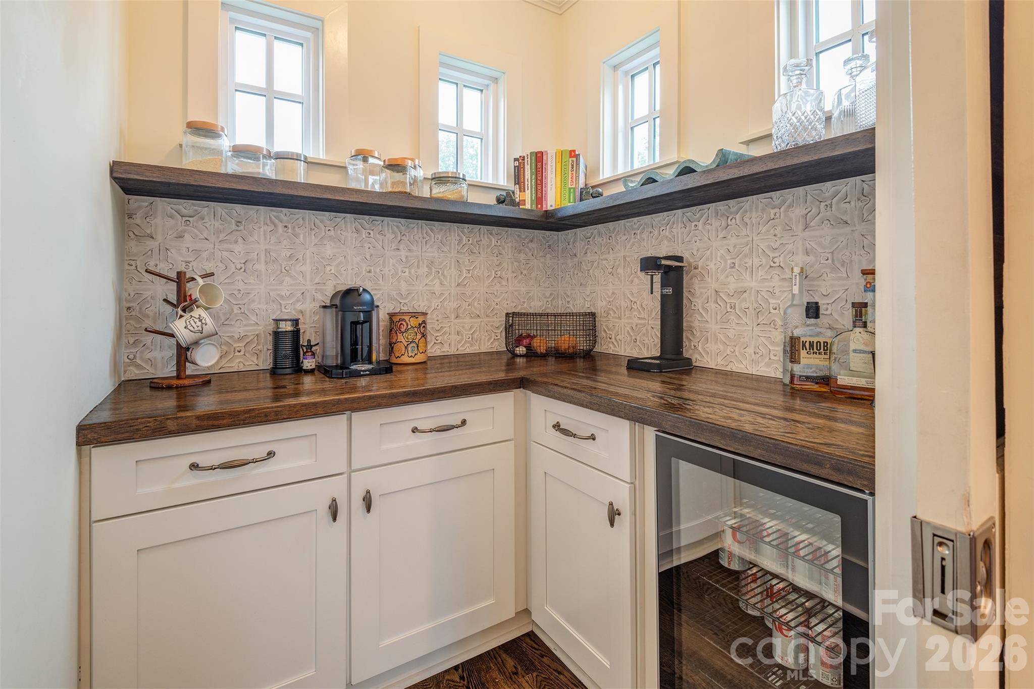 43 Walton Street Property Photo 9