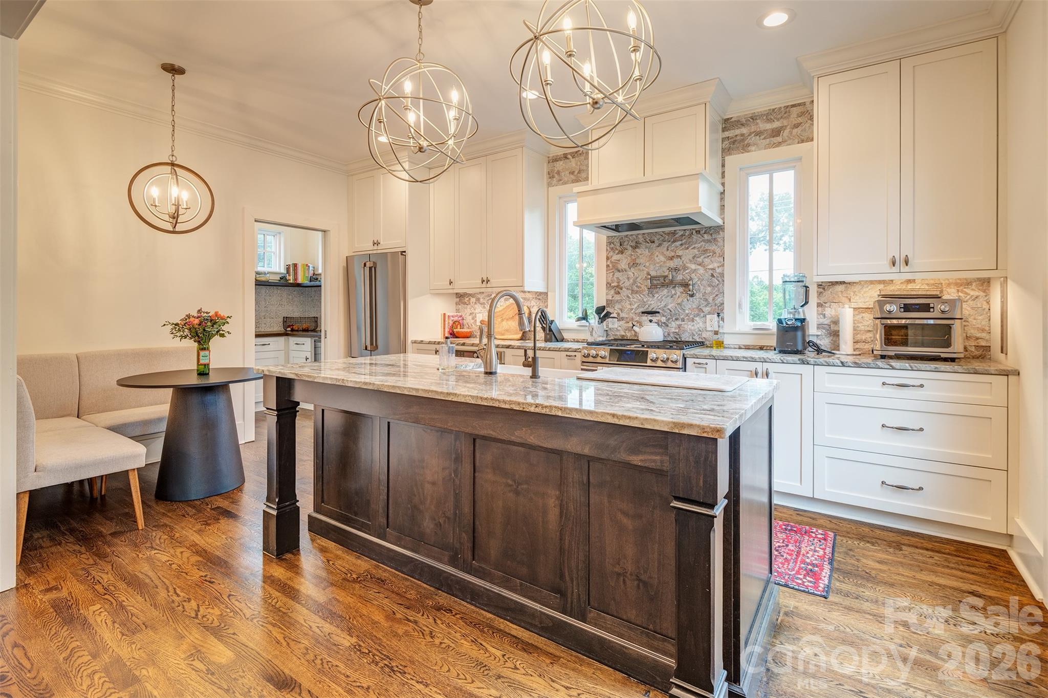 43 Walton Street Property Photo 11