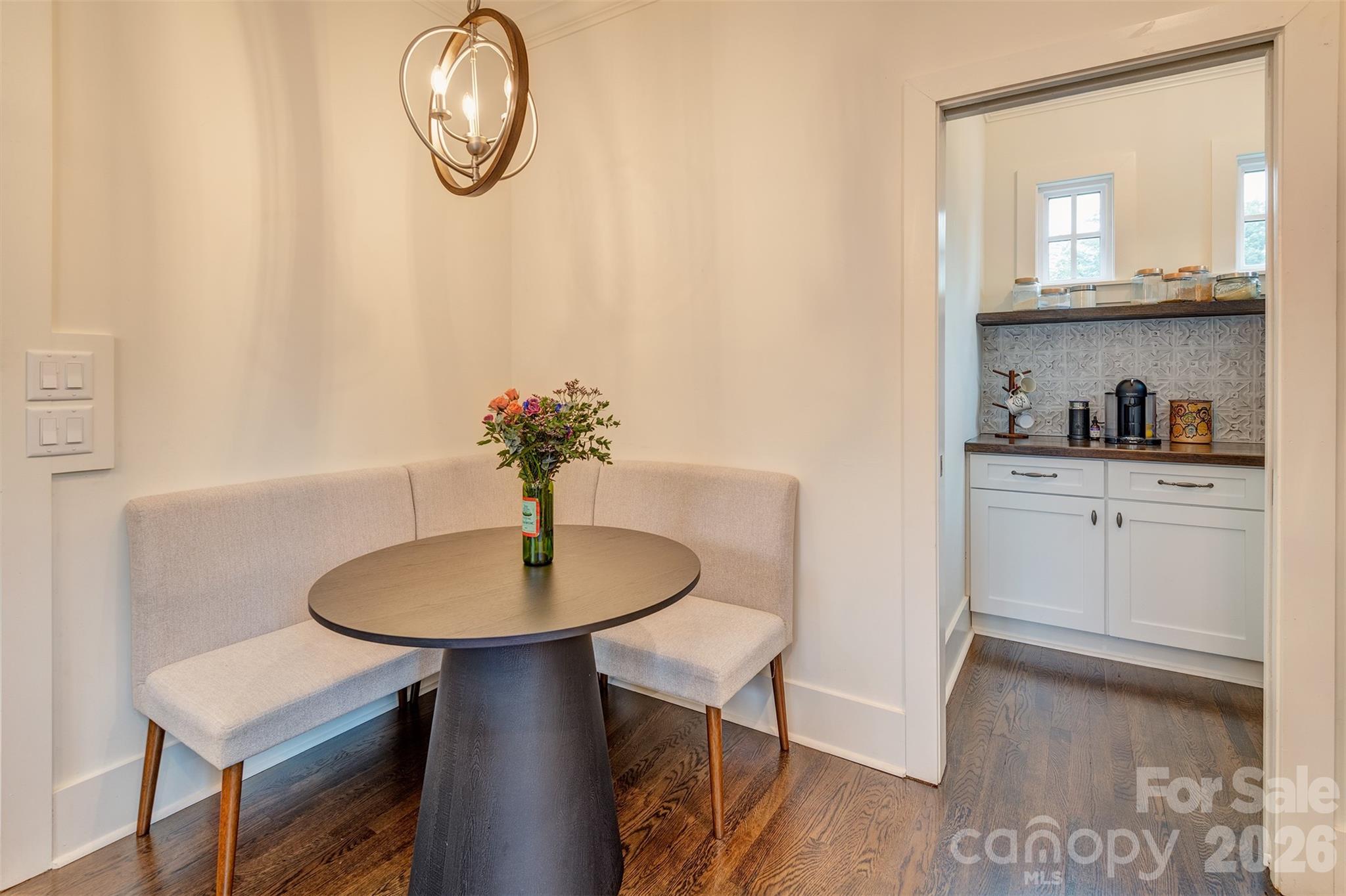 43 Walton Street Property Photo 12