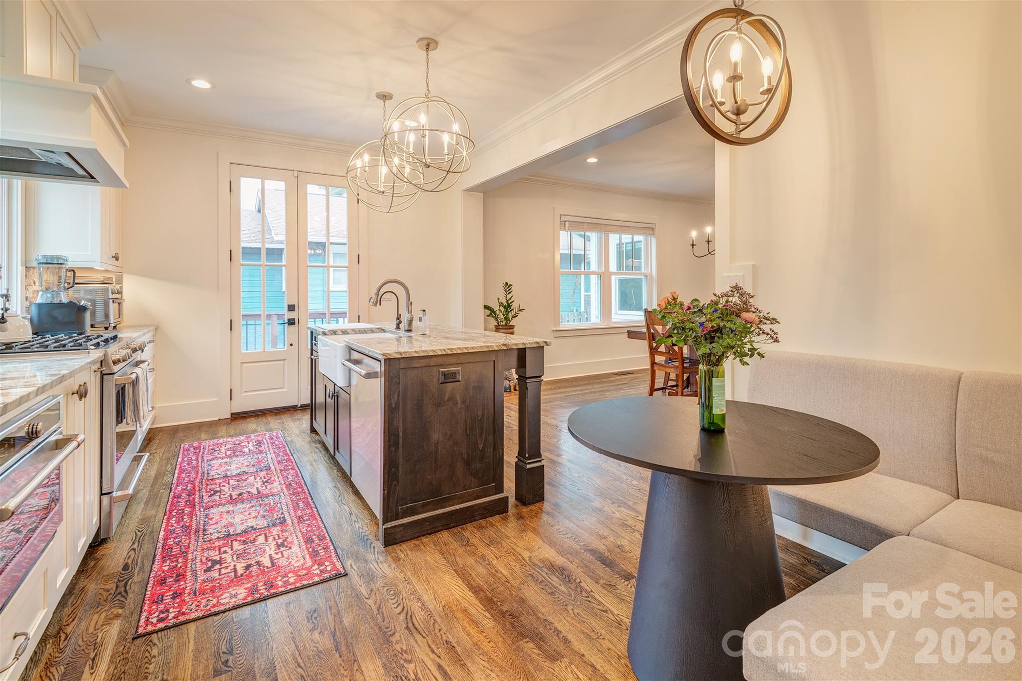 43 Walton Street Property Photo 14