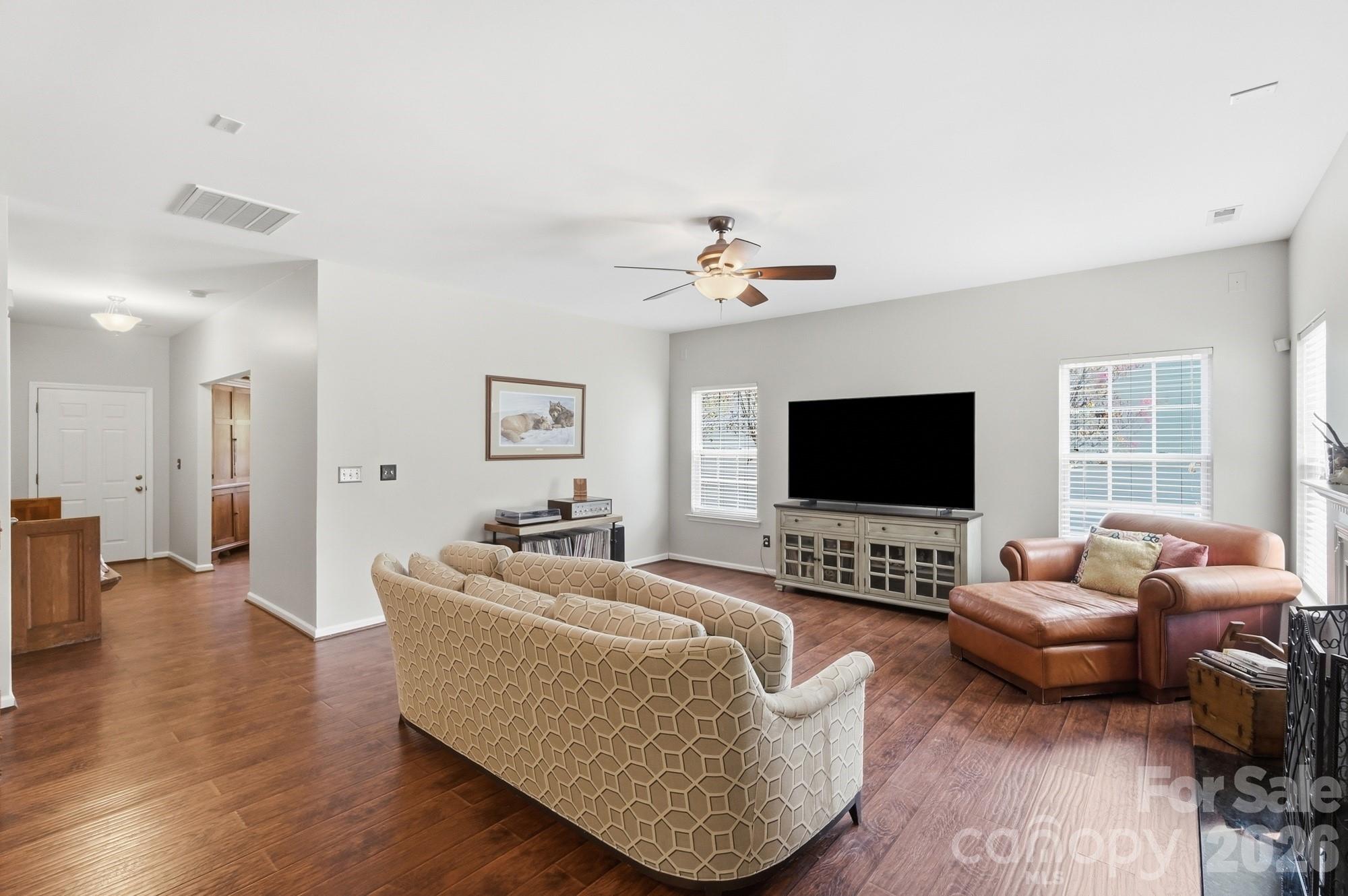 411 Moonshadow Haven Property Photo 10