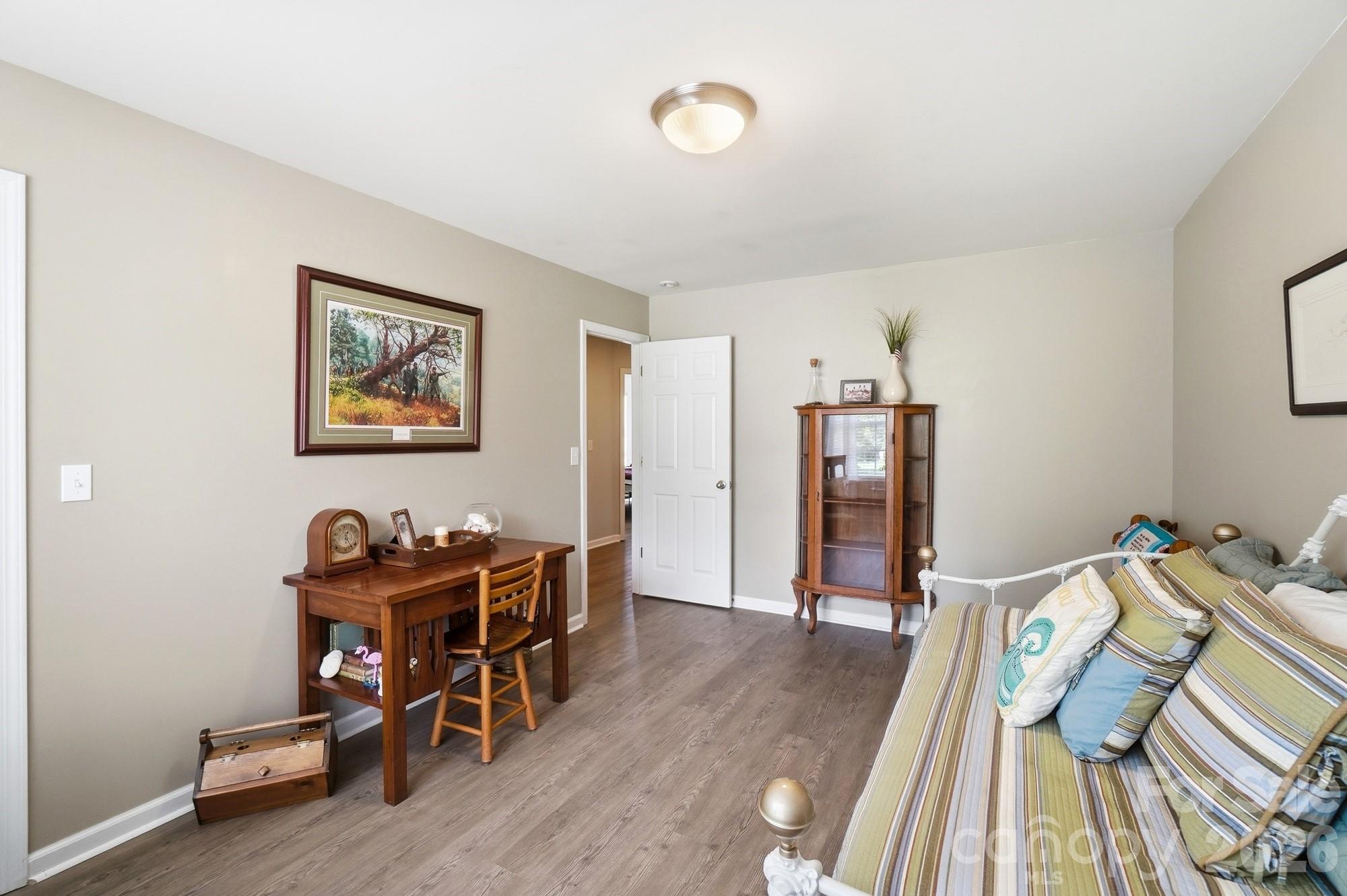 411 Moonshadow Haven Property Photo 27