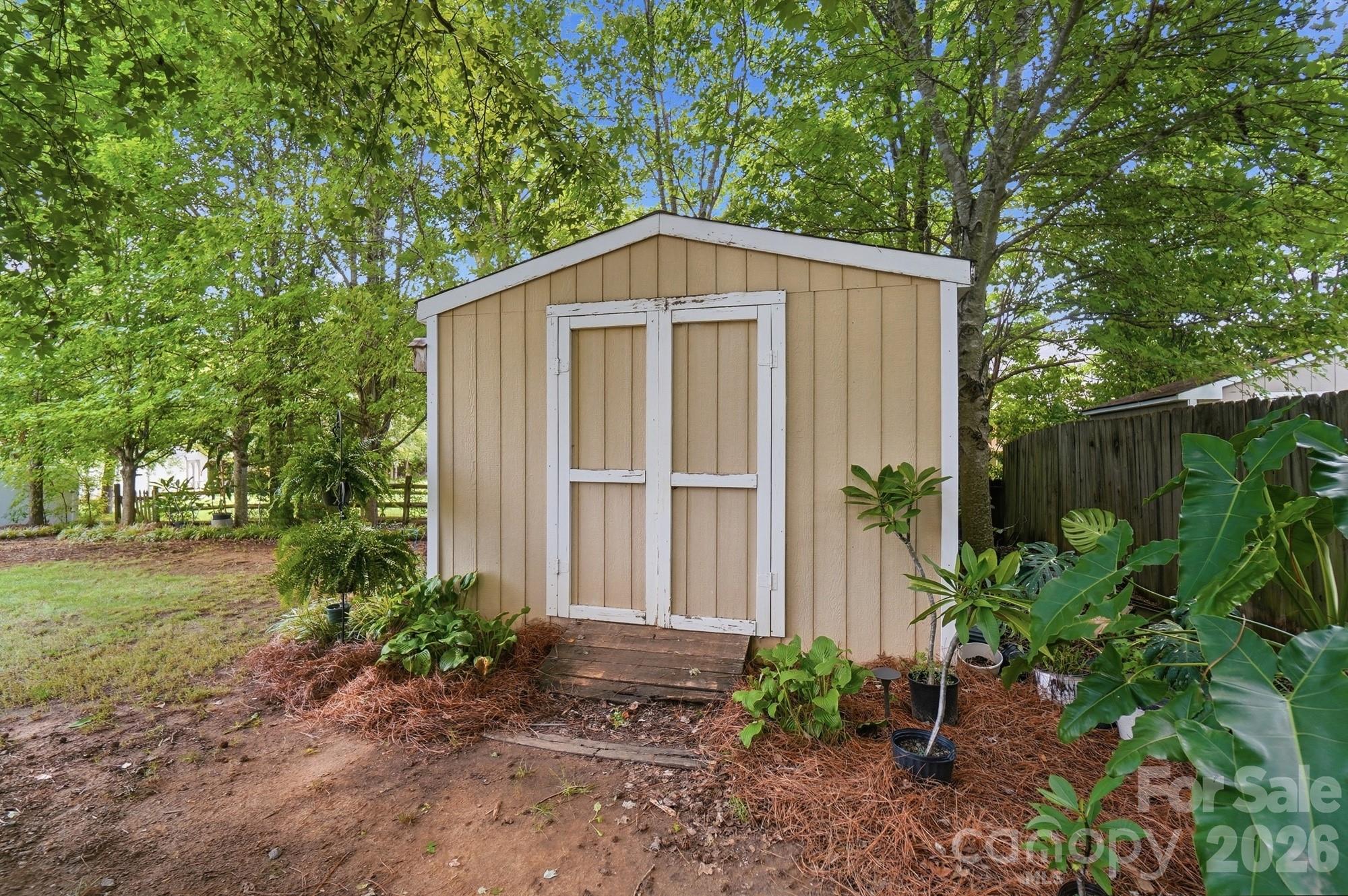411 Moonshadow Haven Property Photo 41