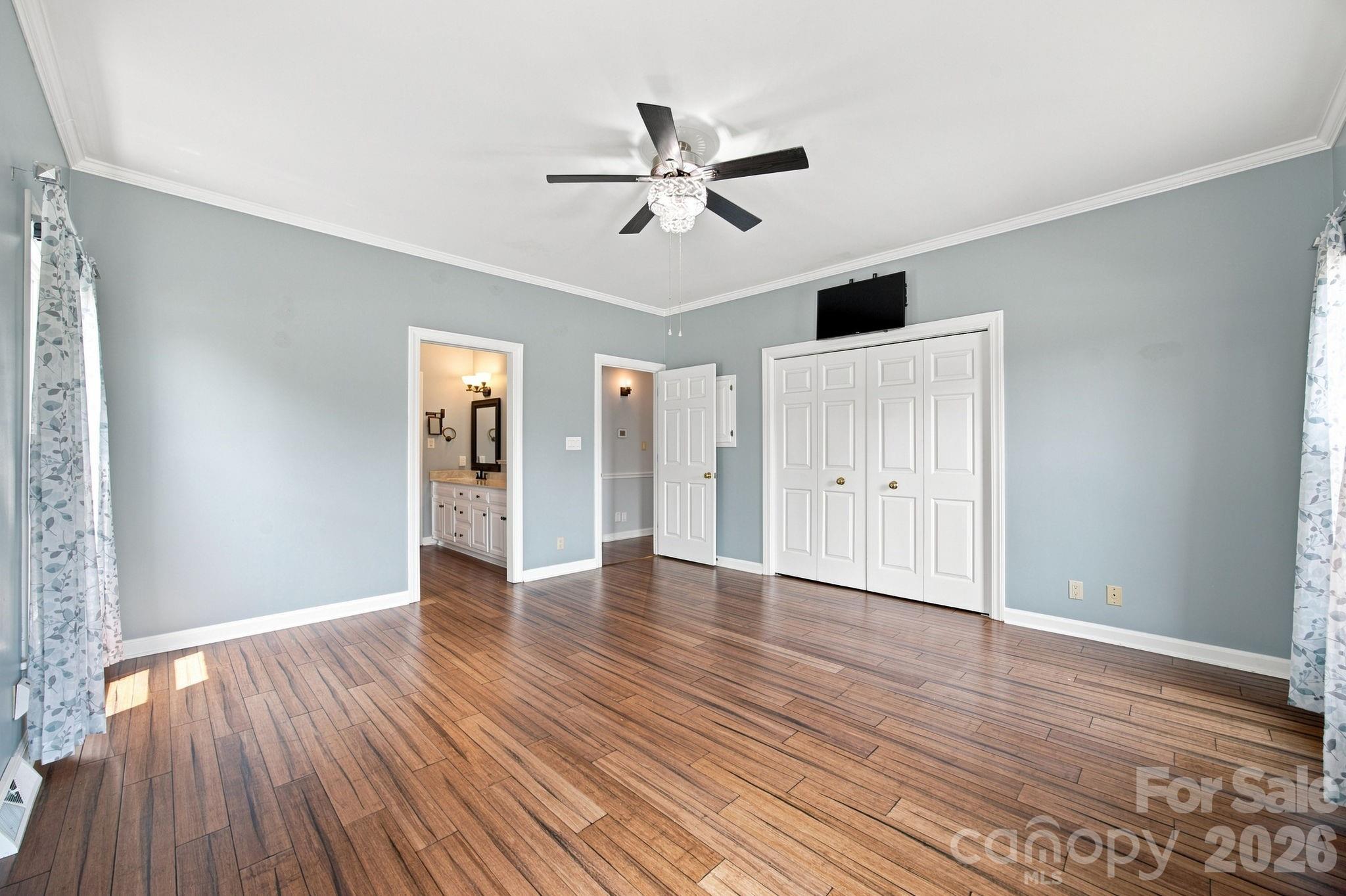 100 Arabian Lane Property Photo 23