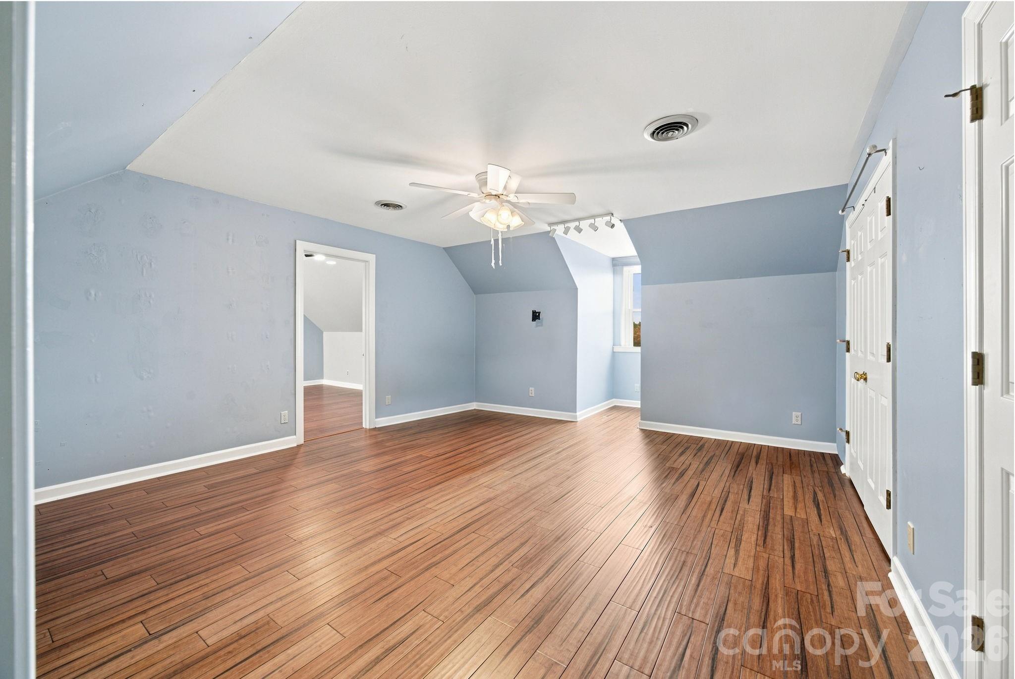 100 Arabian Lane Property Photo 29