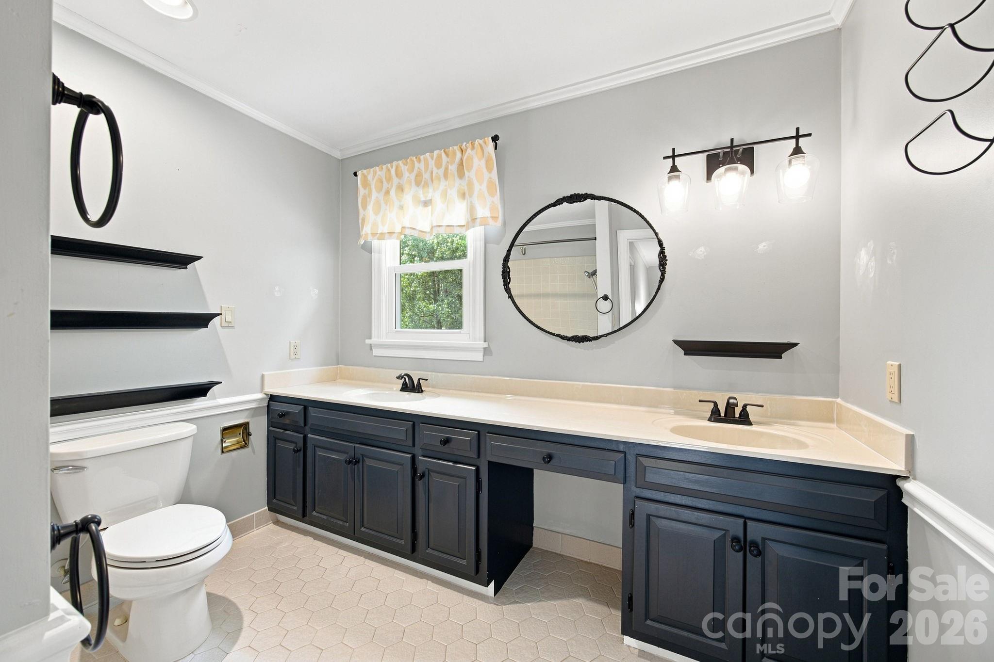 100 Arabian Lane Property Photo 31