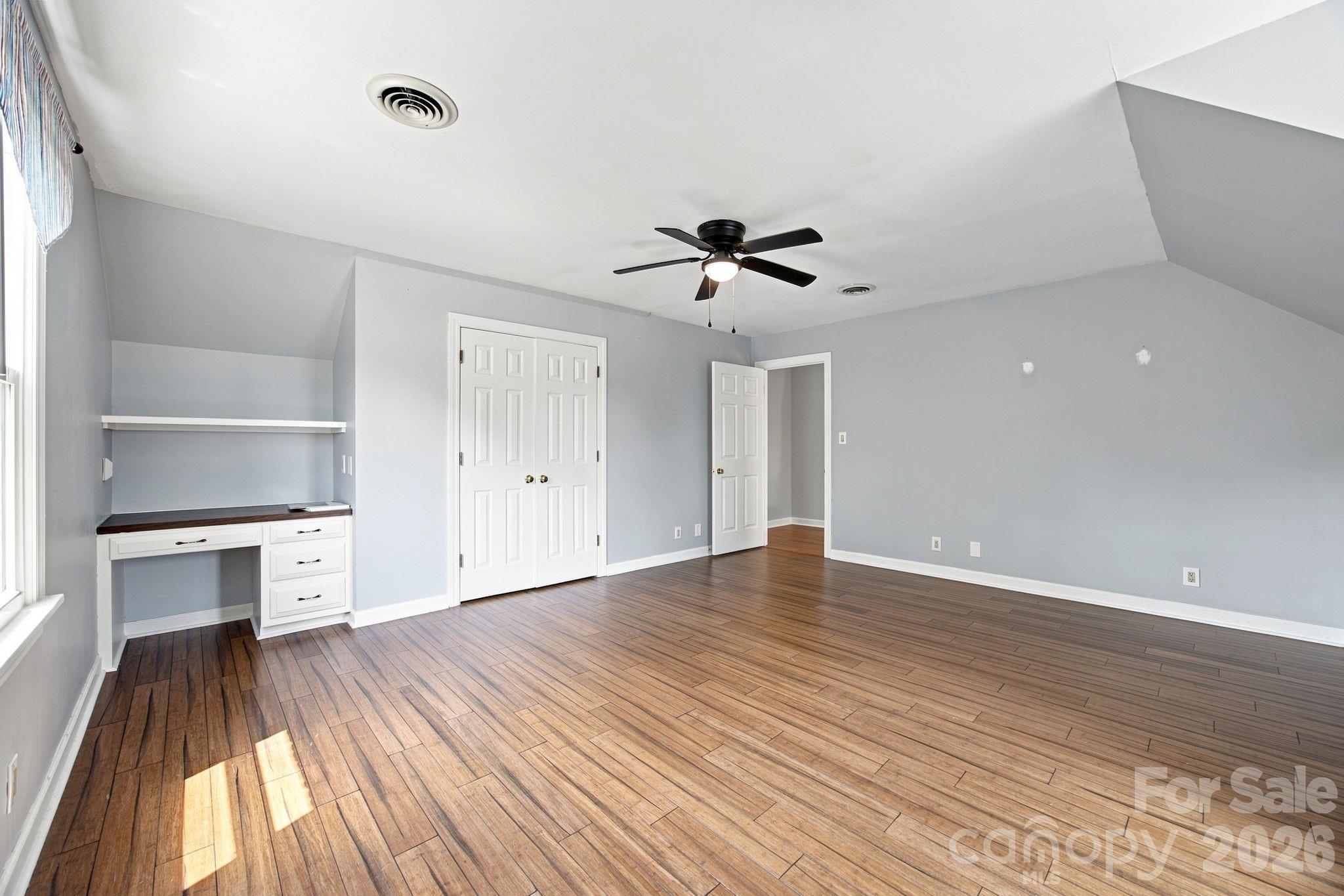 100 Arabian Lane Property Photo 33