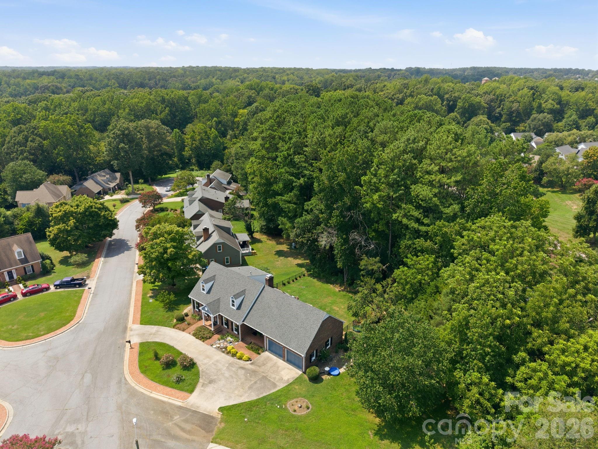 100 Arabian Lane Property Photo 45