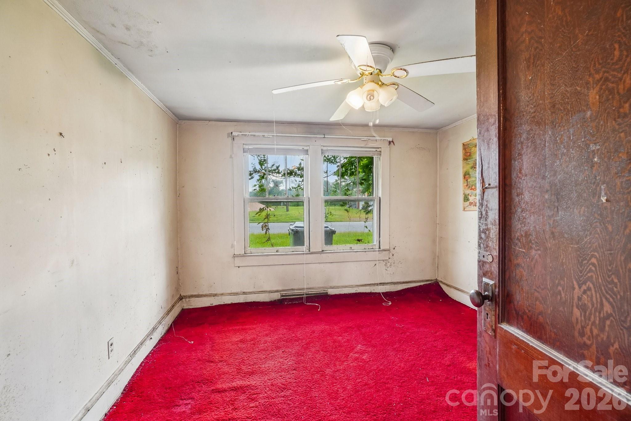214 Sunset Street Property Photo 8
