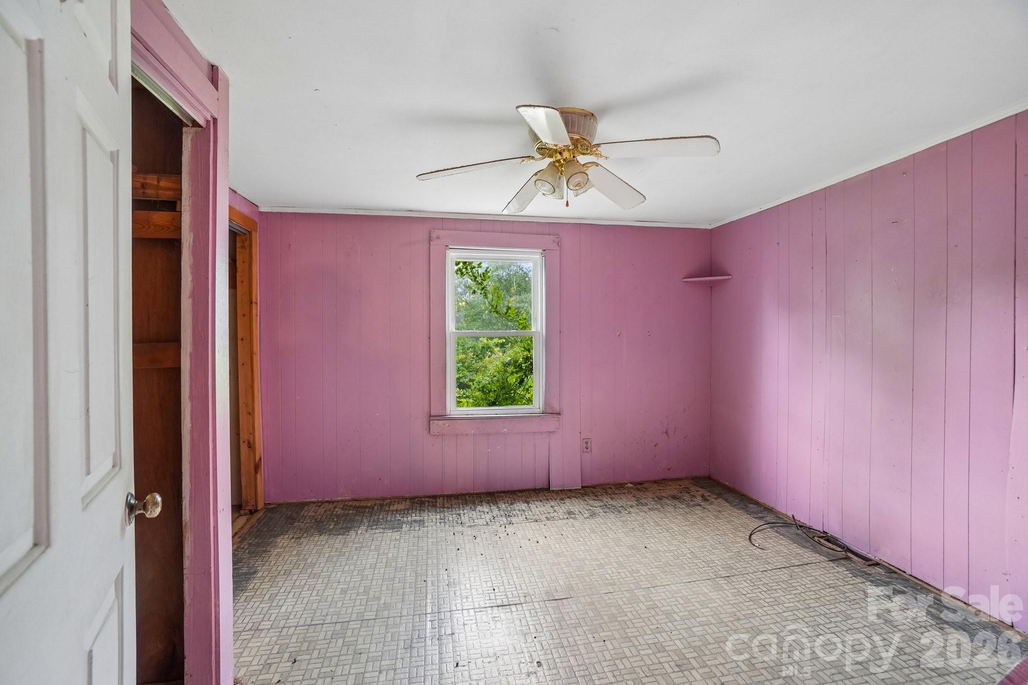 214 Sunset Street Property Photo 10