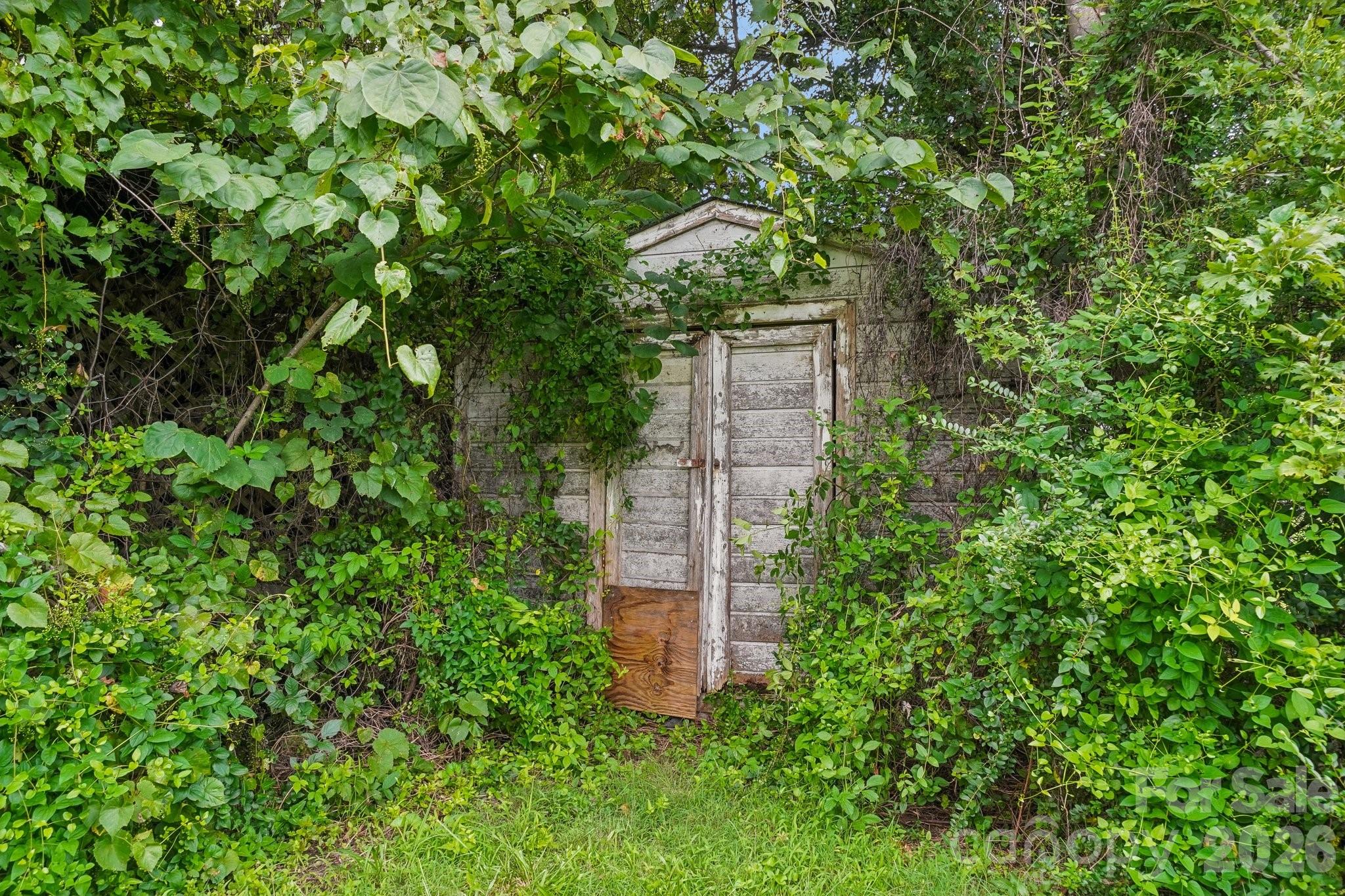 214 Sunset Street Property Photo 15
