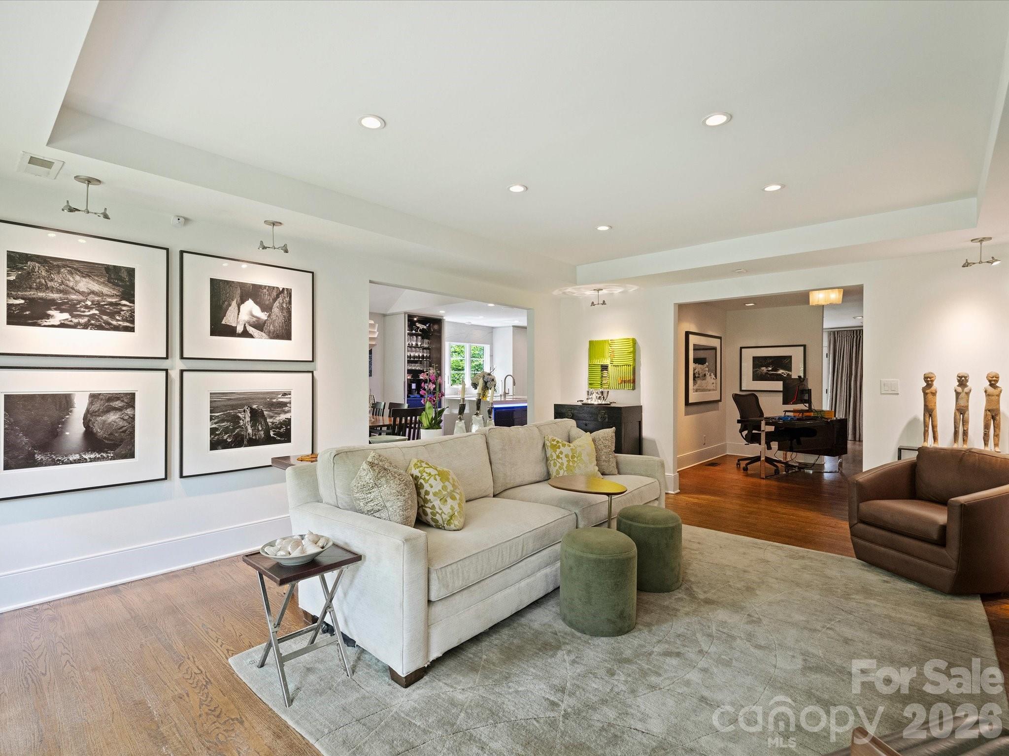 943 Romany Road Property Photo 15