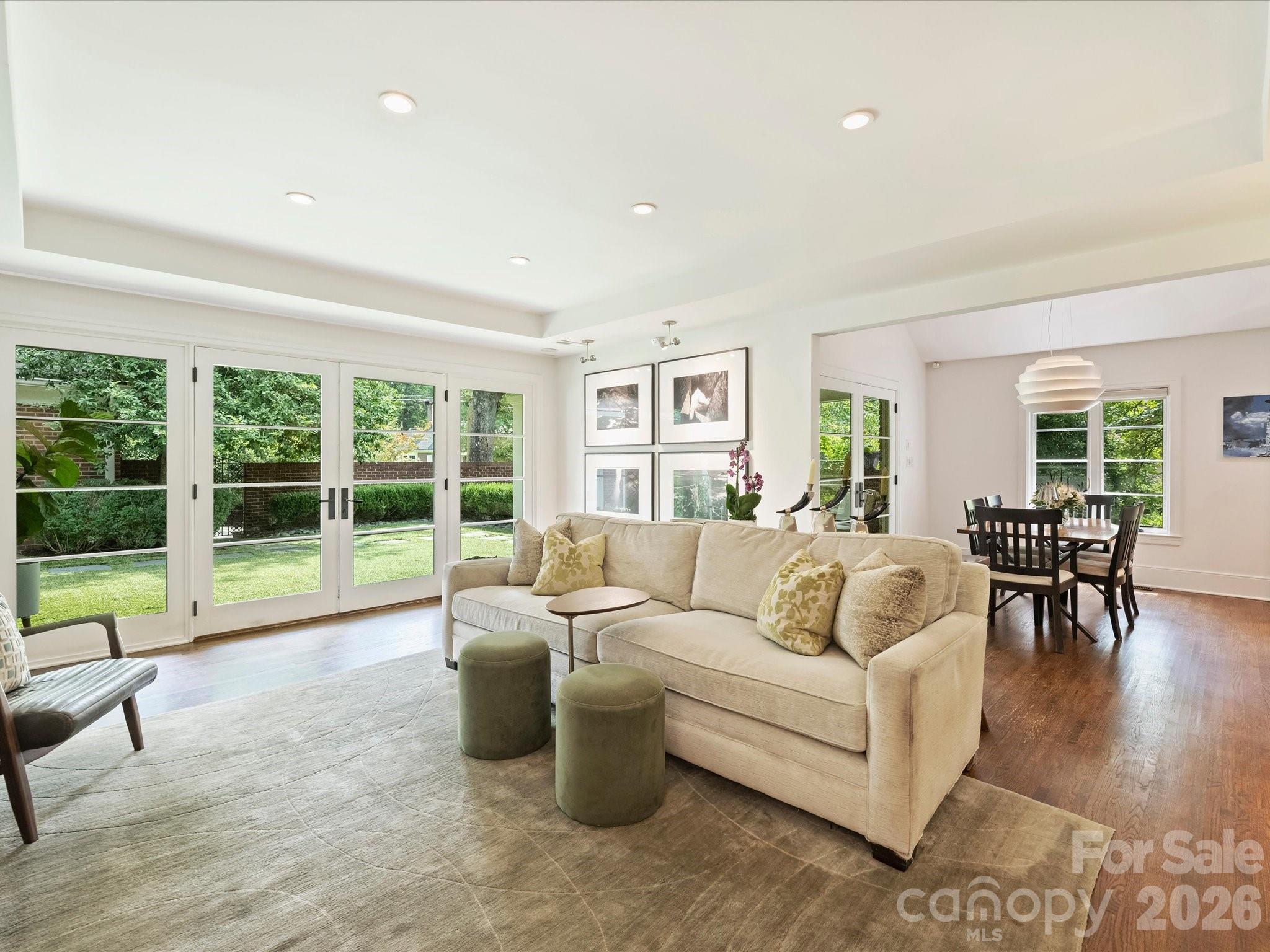 943 Romany Road Property Photo 16