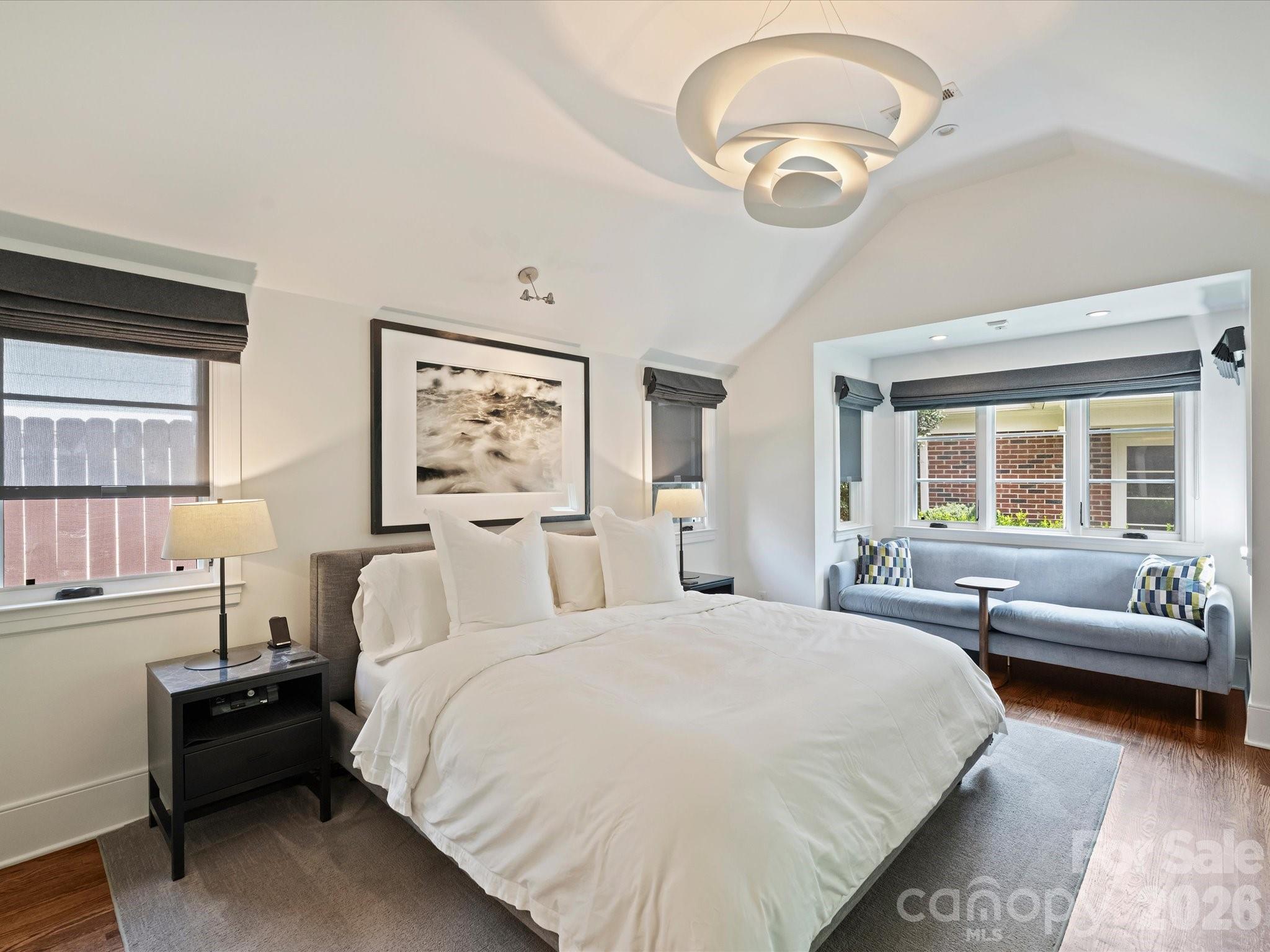 943 Romany Road Property Photo 18