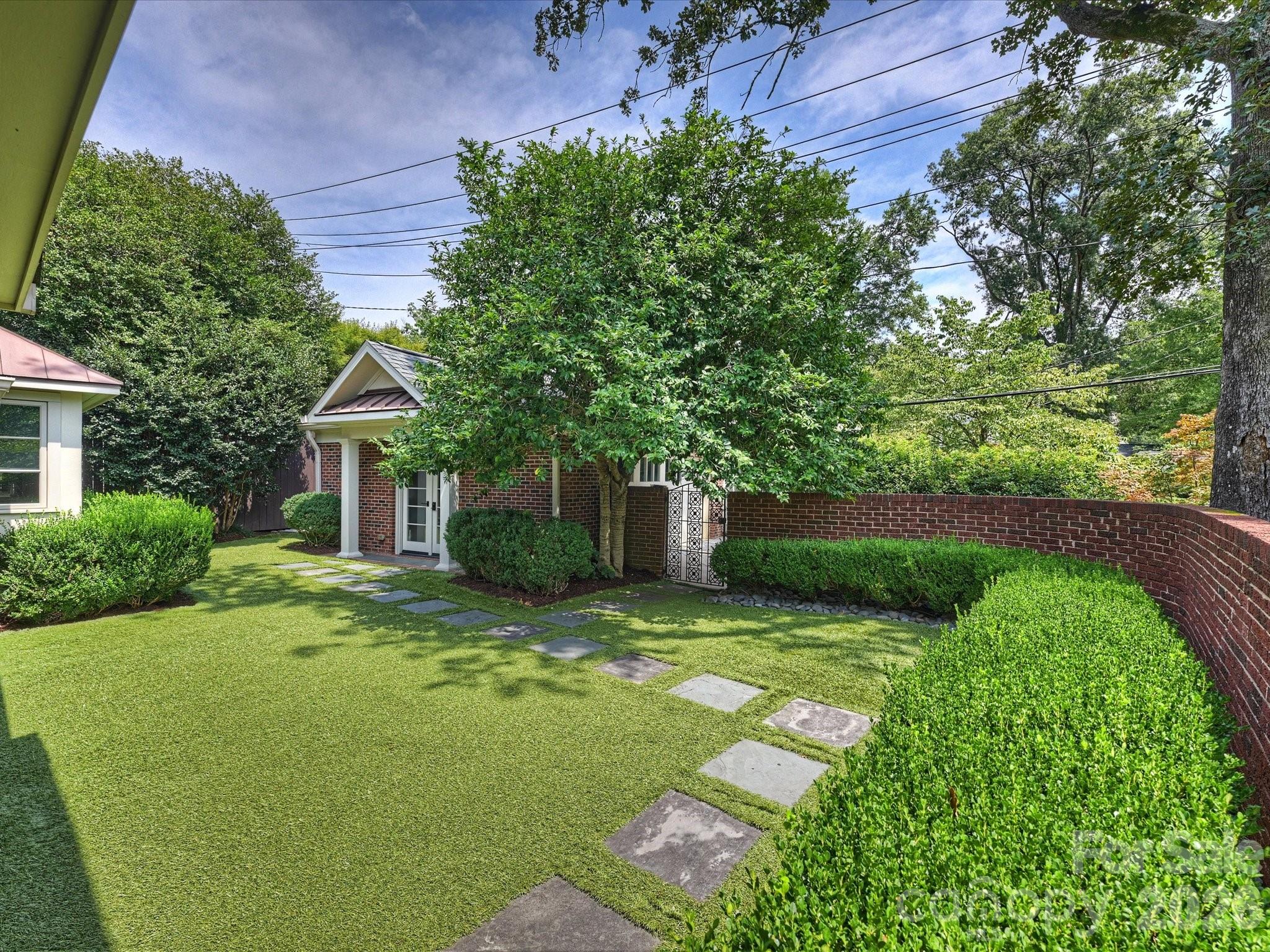 943 Romany Road Property Photo 28