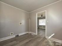 924 Aileen Circle Property Photo 7