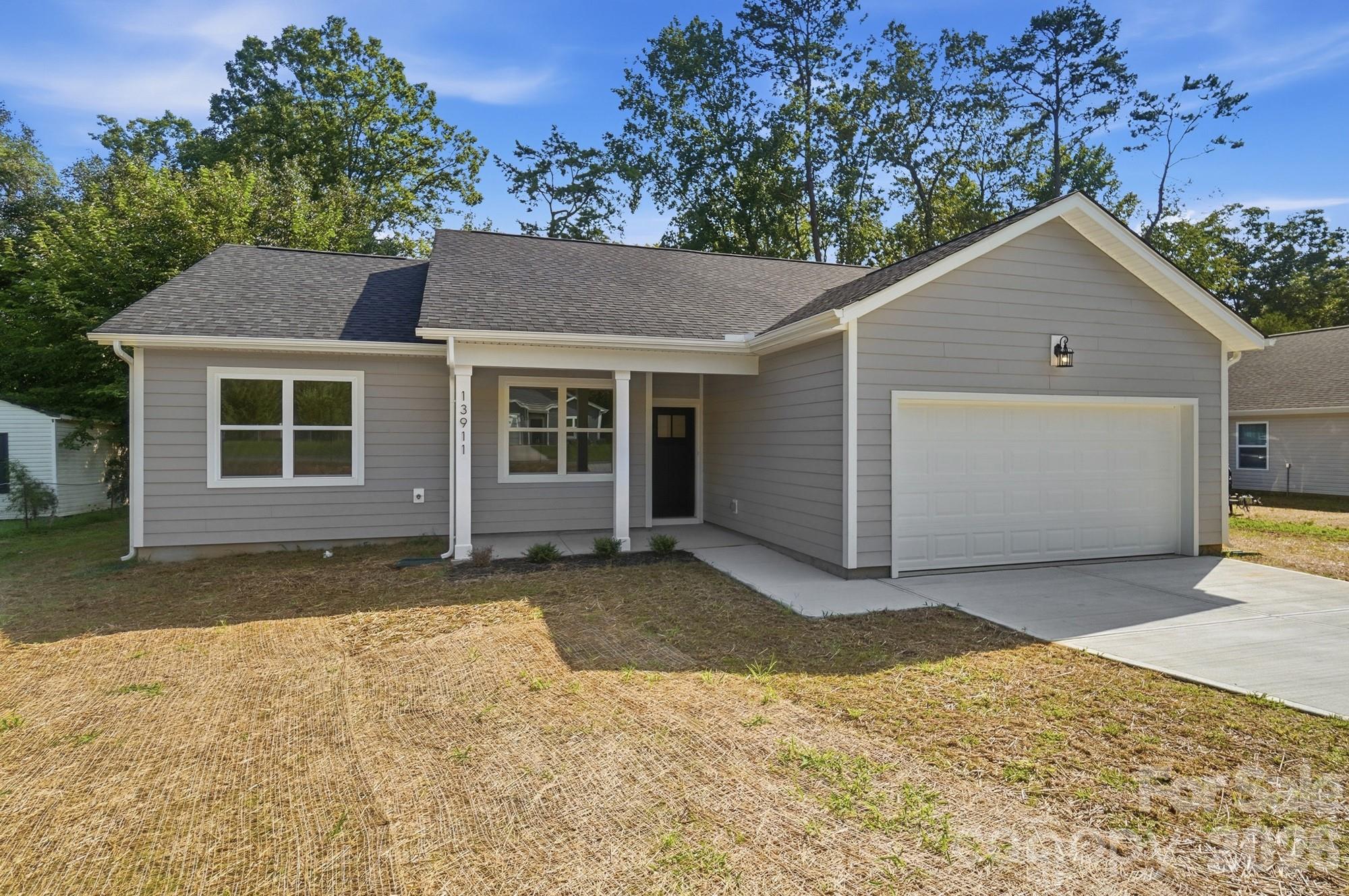 13911 Stillwood Place Property Photo 1