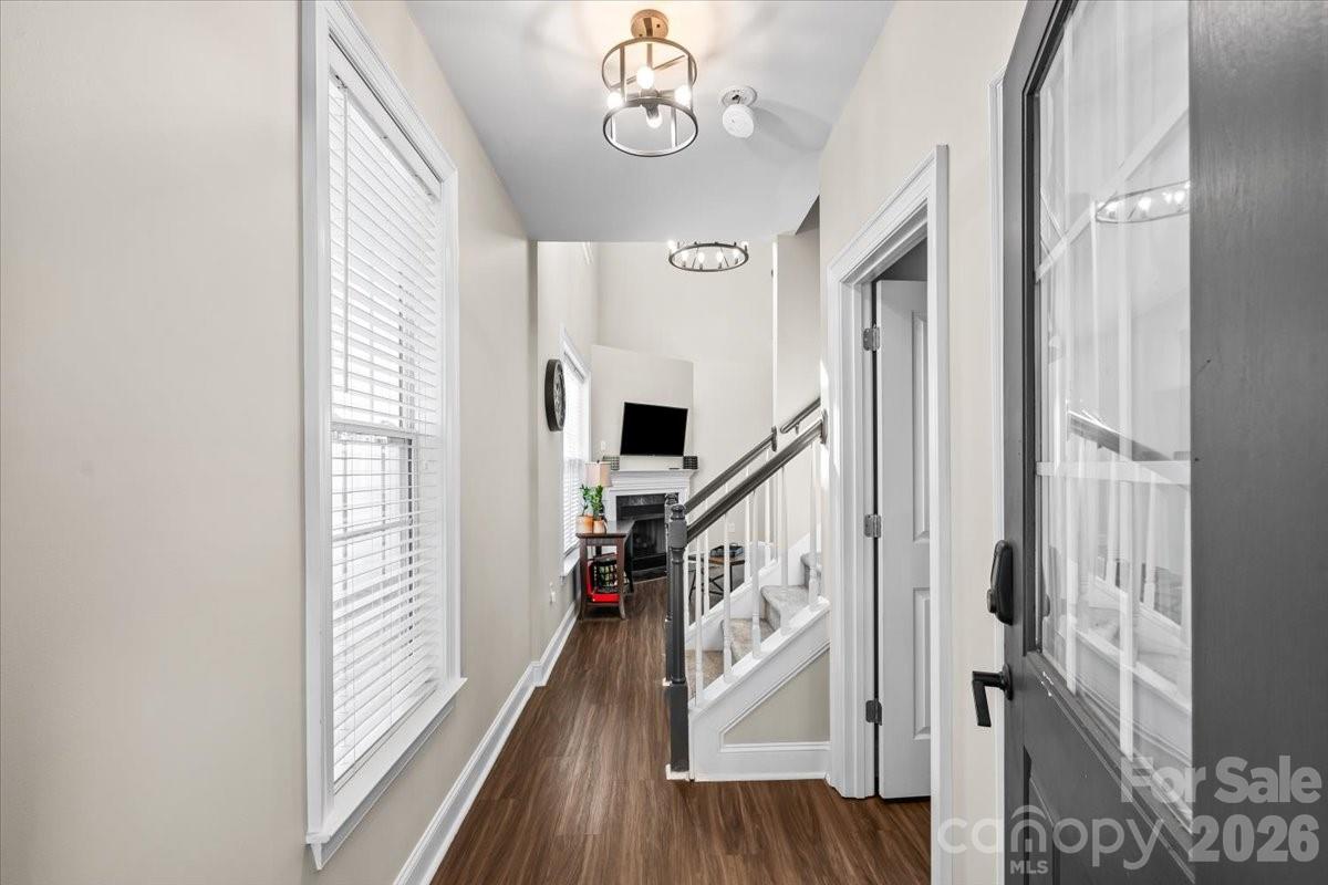 1853 Lela Avenue Property Photo 9