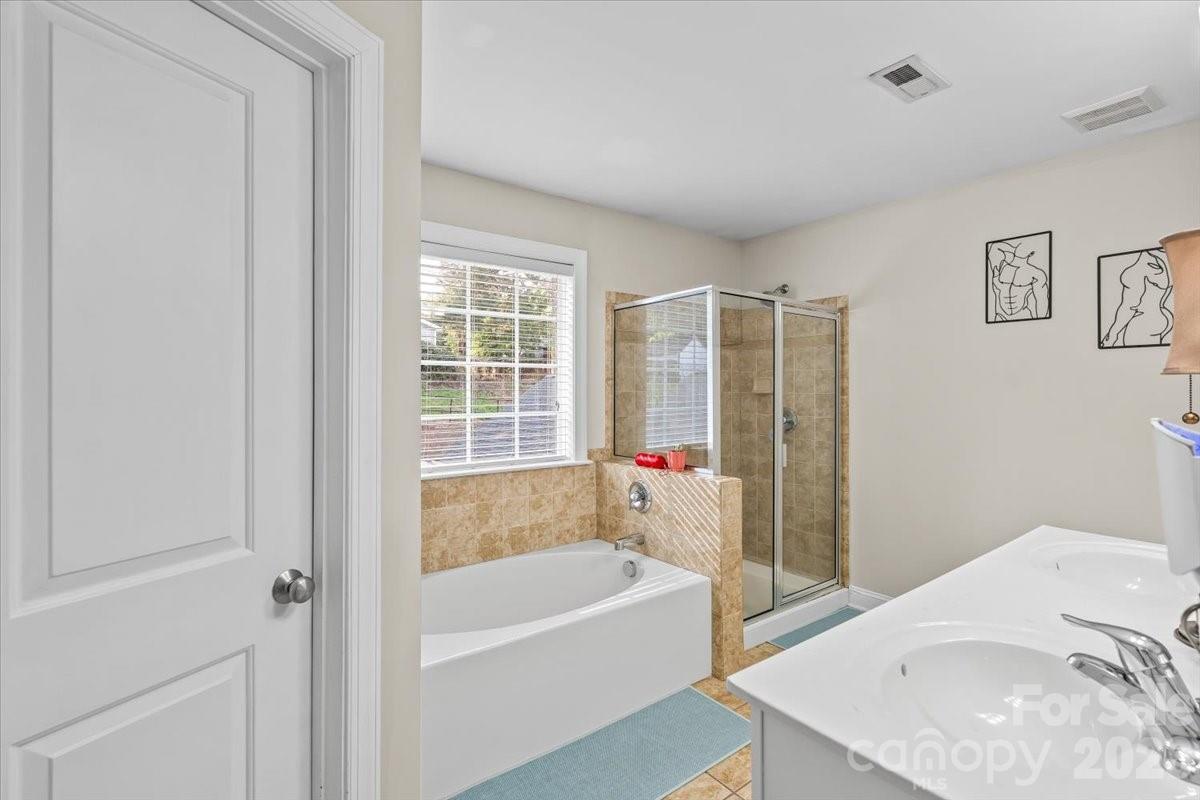 1853 Lela Avenue Property Photo 28