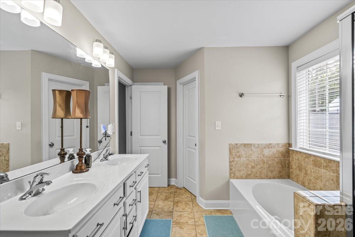 1853 Lela Avenue Property Photo 30