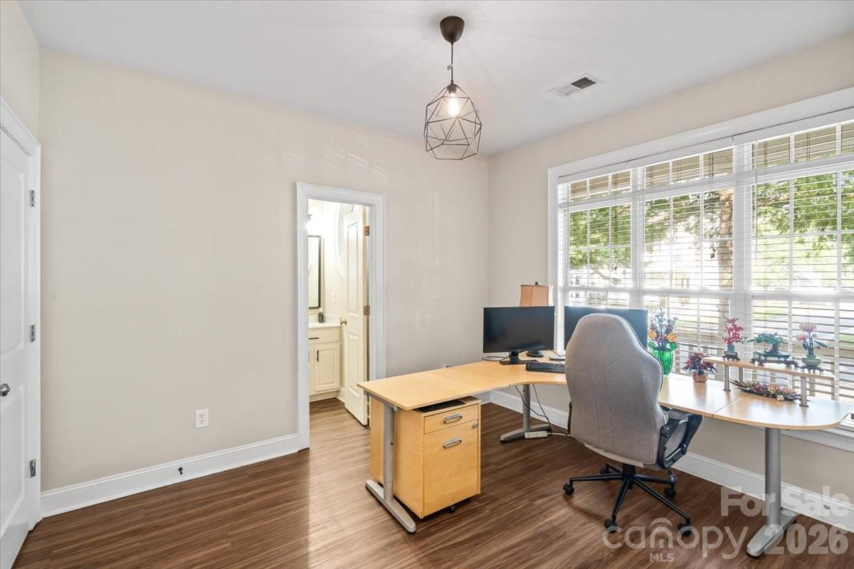 1853 Lela Avenue Property Photo 32