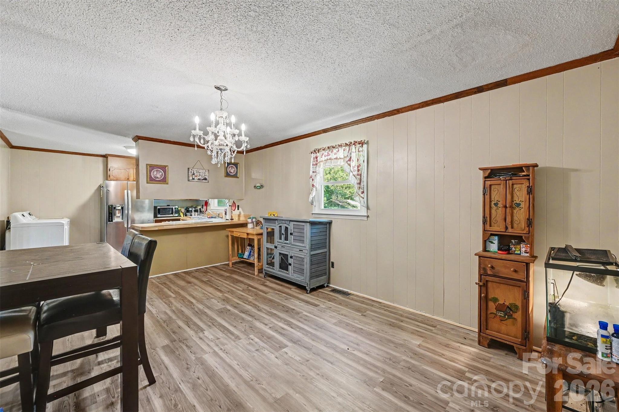 808 E Chestnut Street Property Photo 13