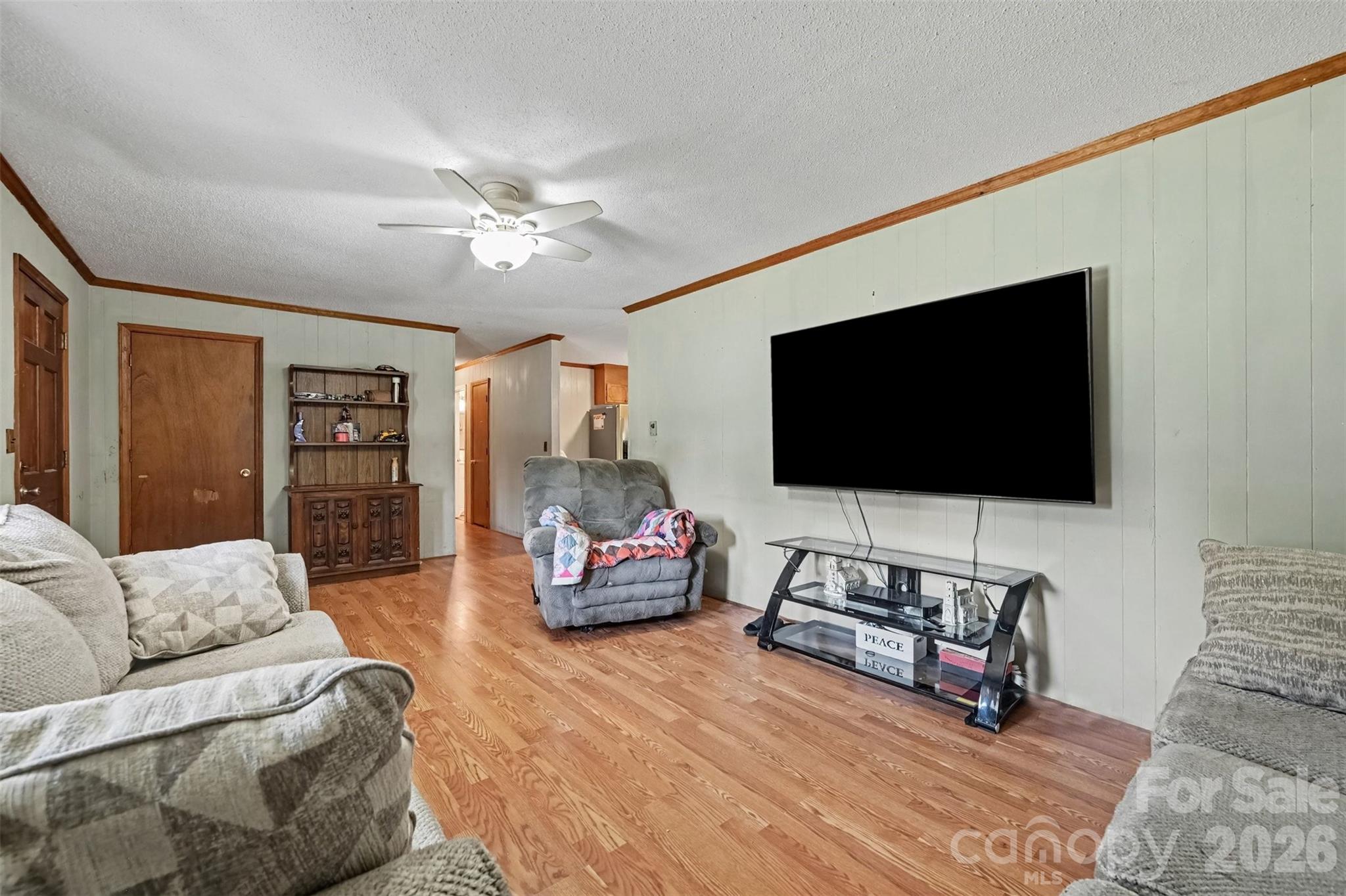 808 E Chestnut Street Property Photo 13