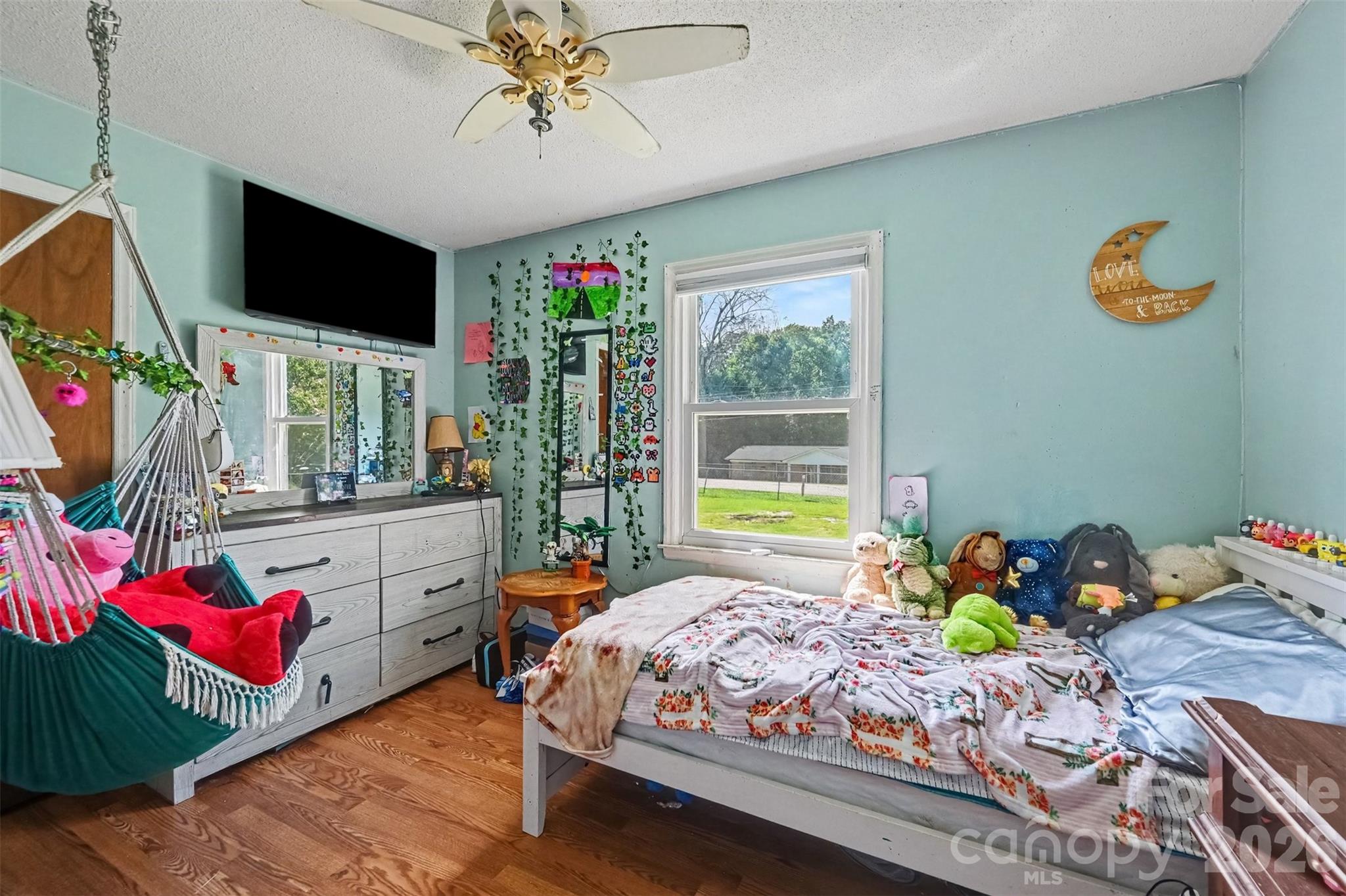808 E Chestnut Street Property Photo 16