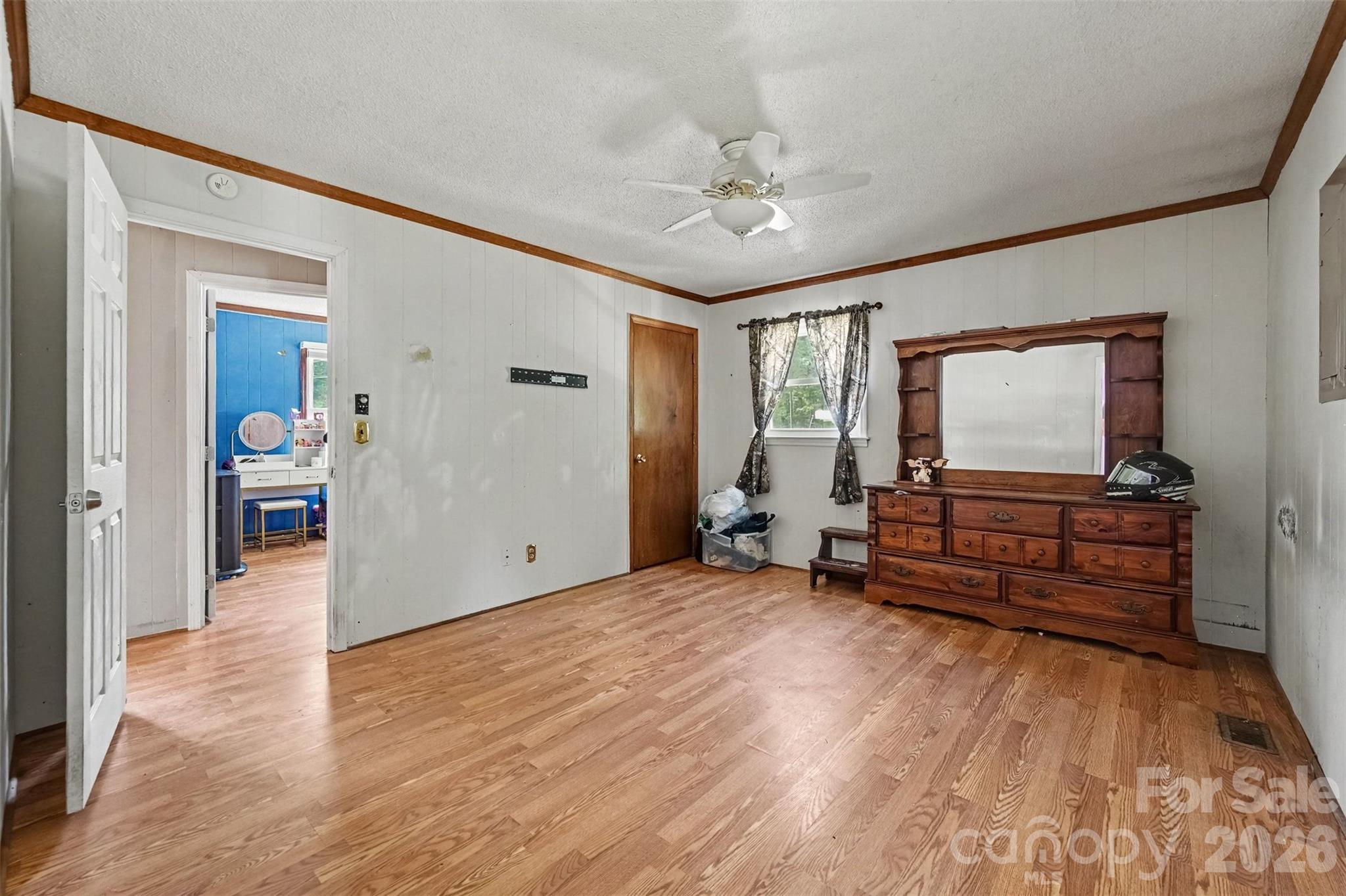 808 E Chestnut Street Property Photo 22