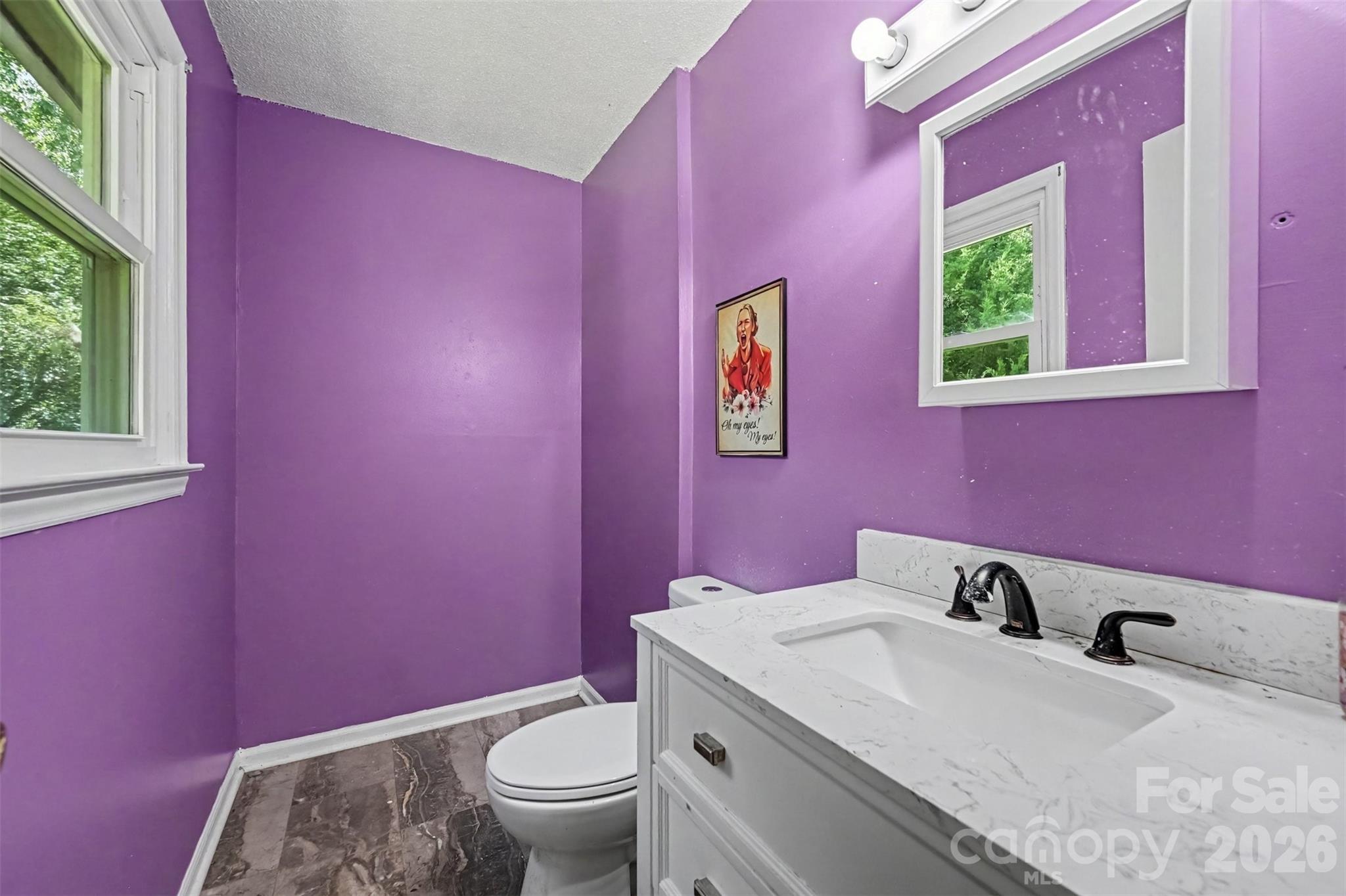 808 E Chestnut Street Property Photo 23