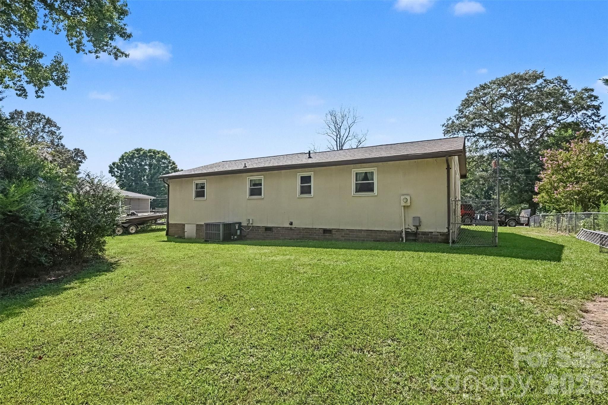 808 E Chestnut Street Property Photo 29
