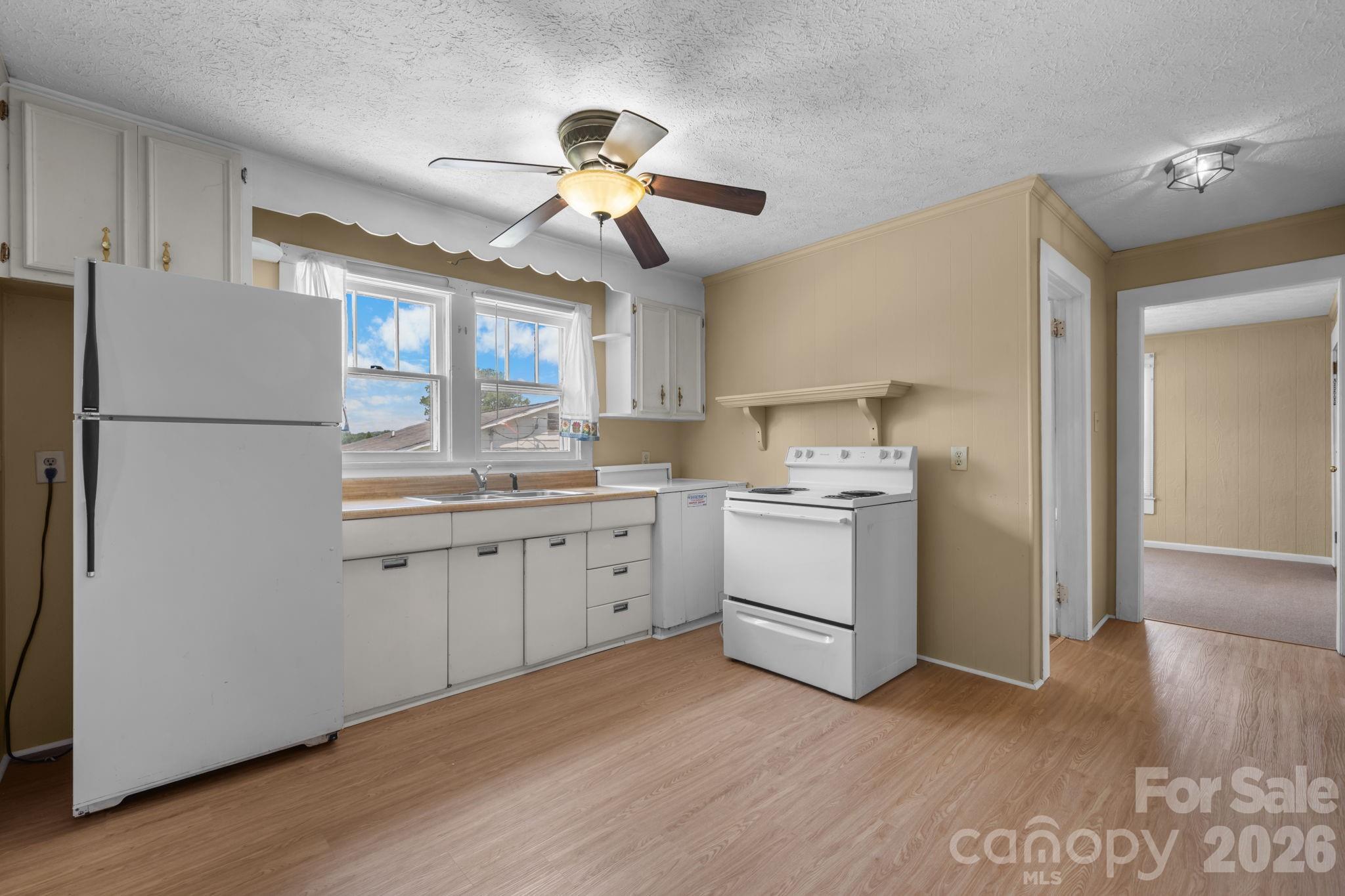 191 Power Street Property Photo 12