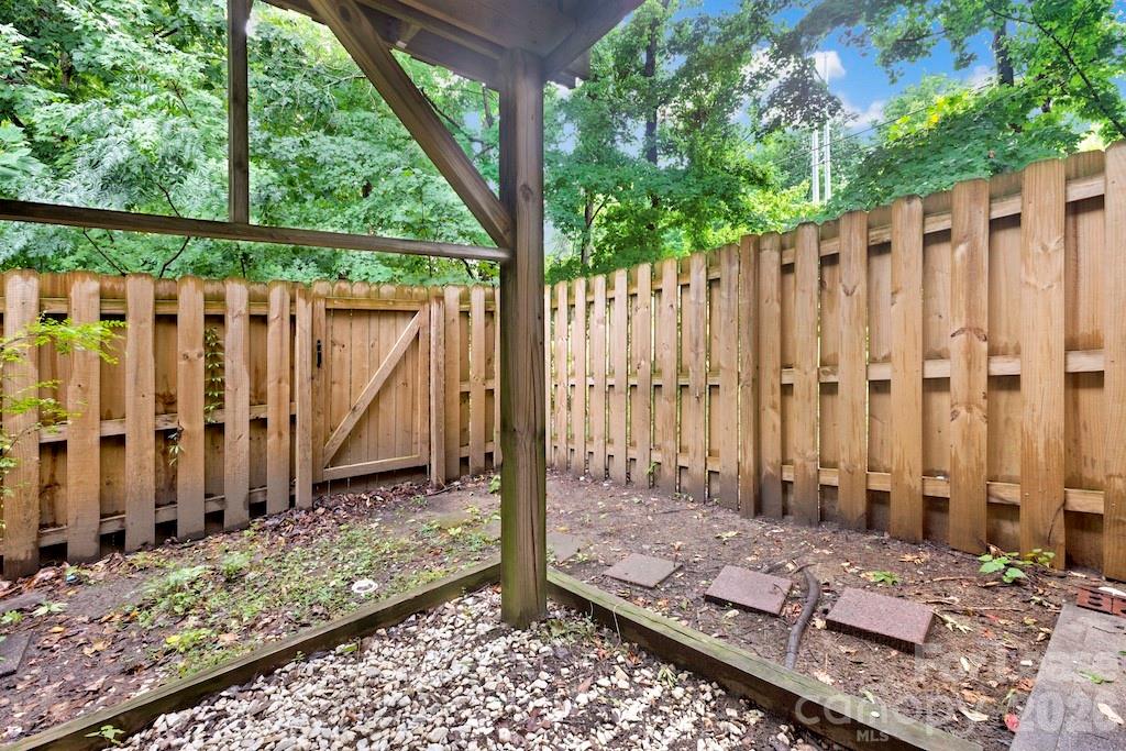 630 Lex Drive Property Photo 16