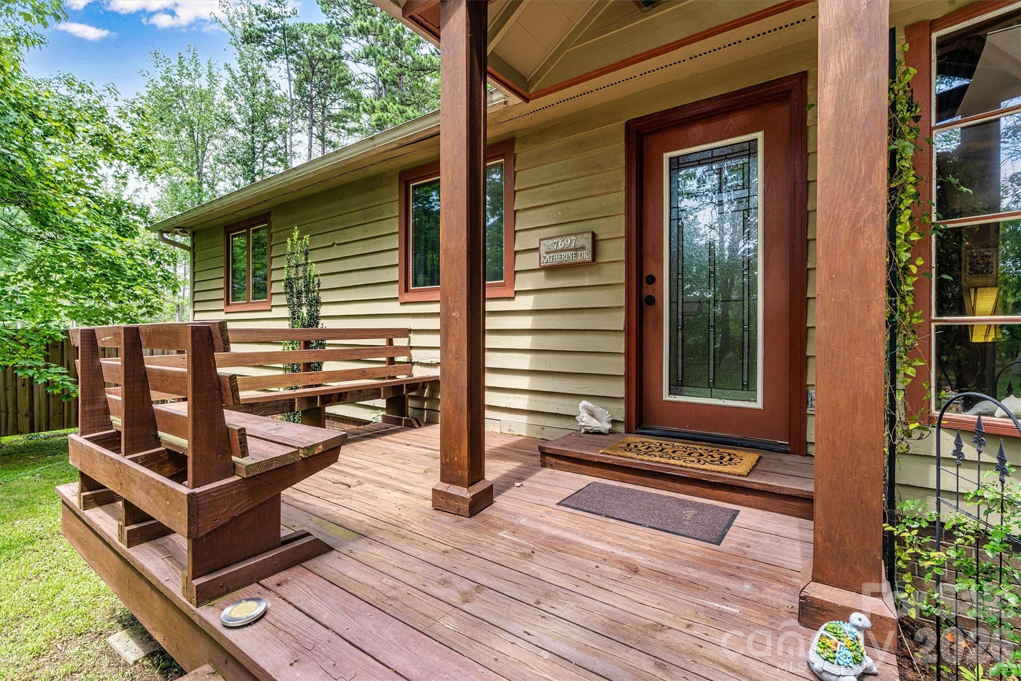 7697 Katherine Drive Property Photo 10