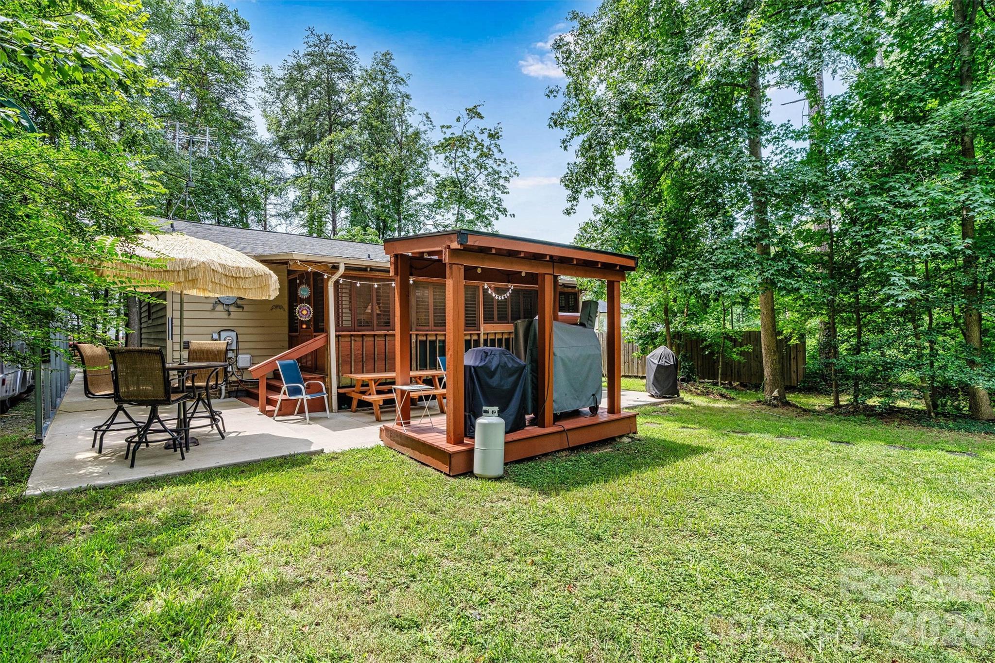7697 Katherine Drive Property Photo 28