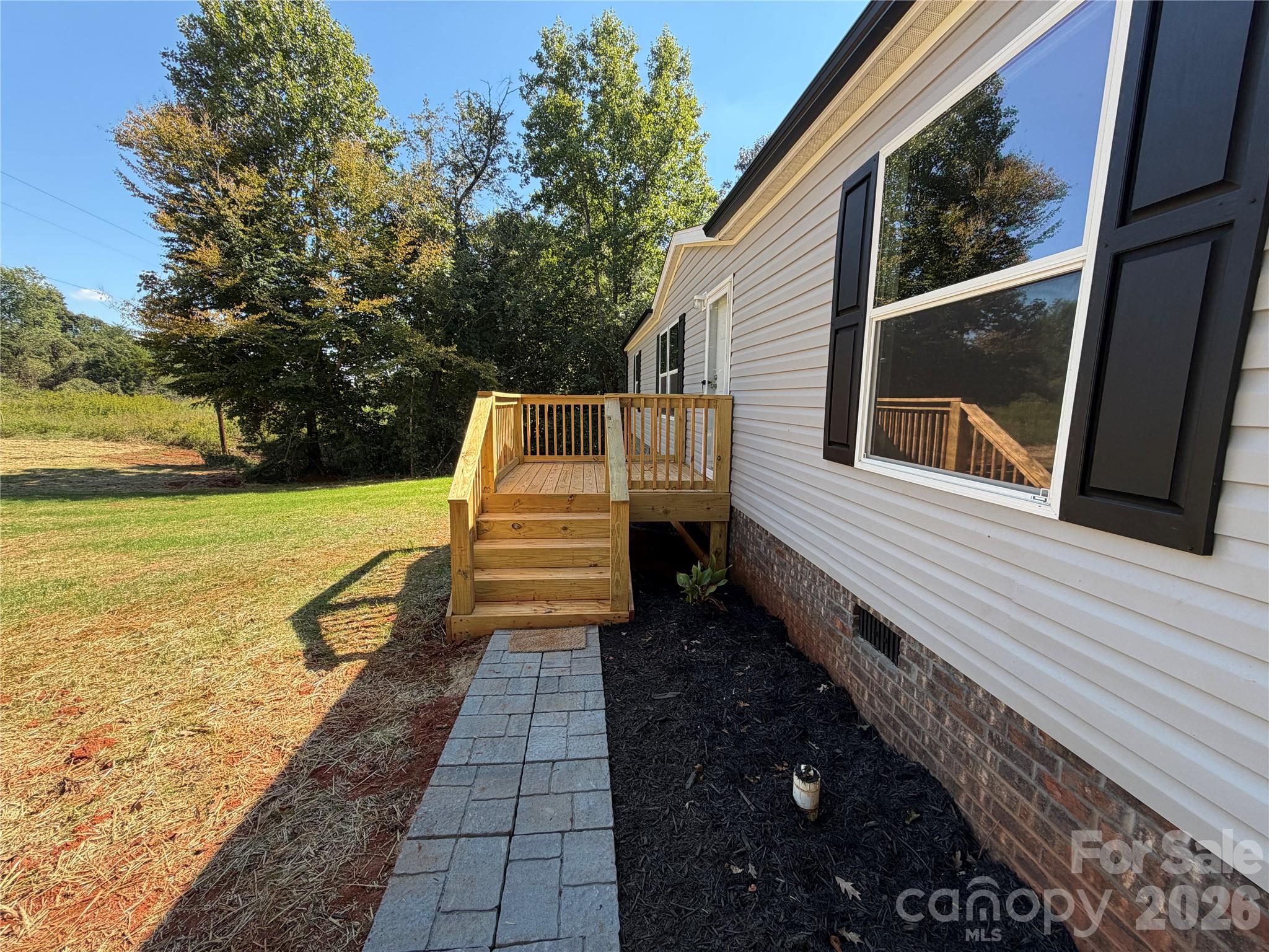 1655 Hudlow Road Property Photo 5