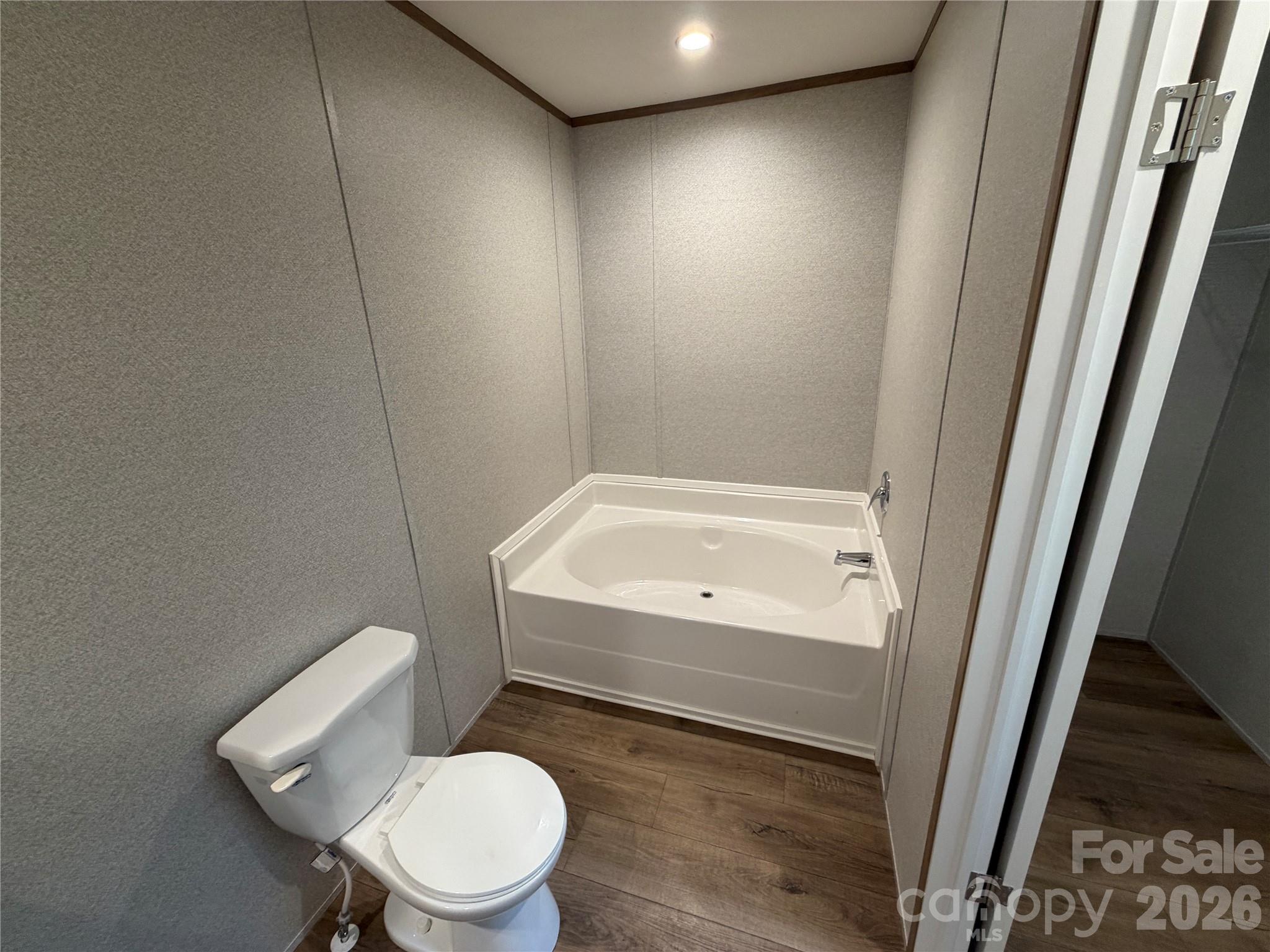 1655 Hudlow Road Property Photo 11